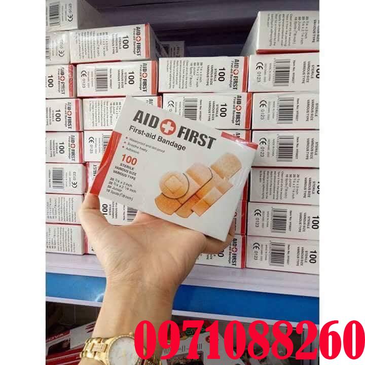 Hộp 100 miếng băng dán ugo