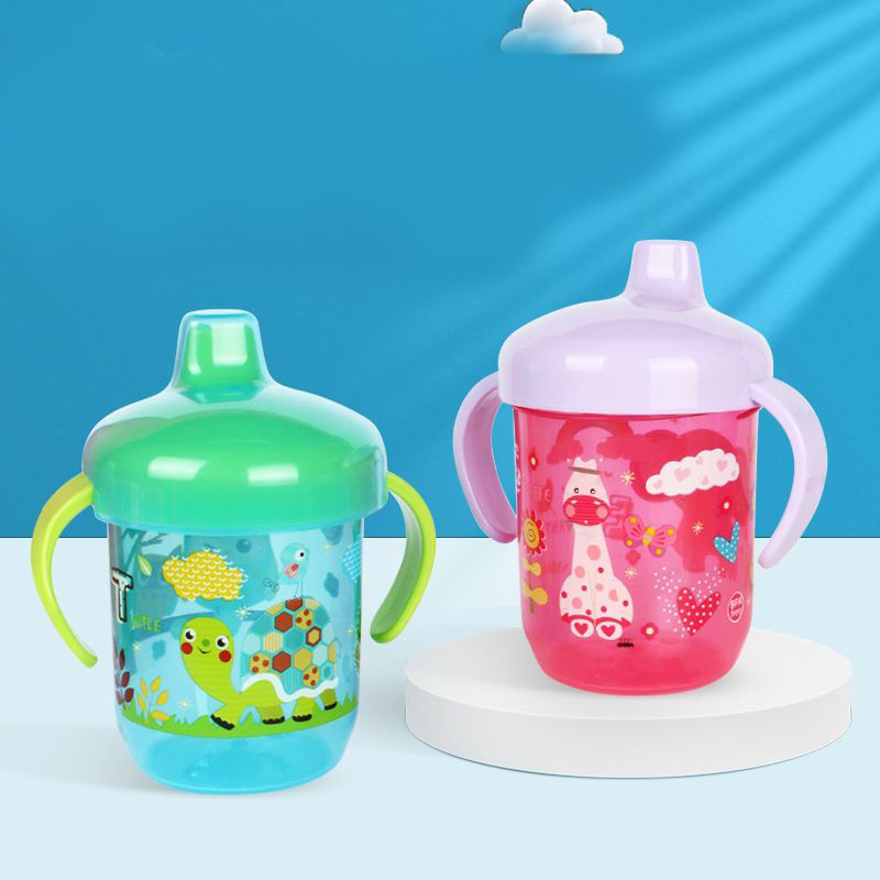 Bình tập uống nước kiểu Nhật cho bé, cốc uống nước có núm chống sặc