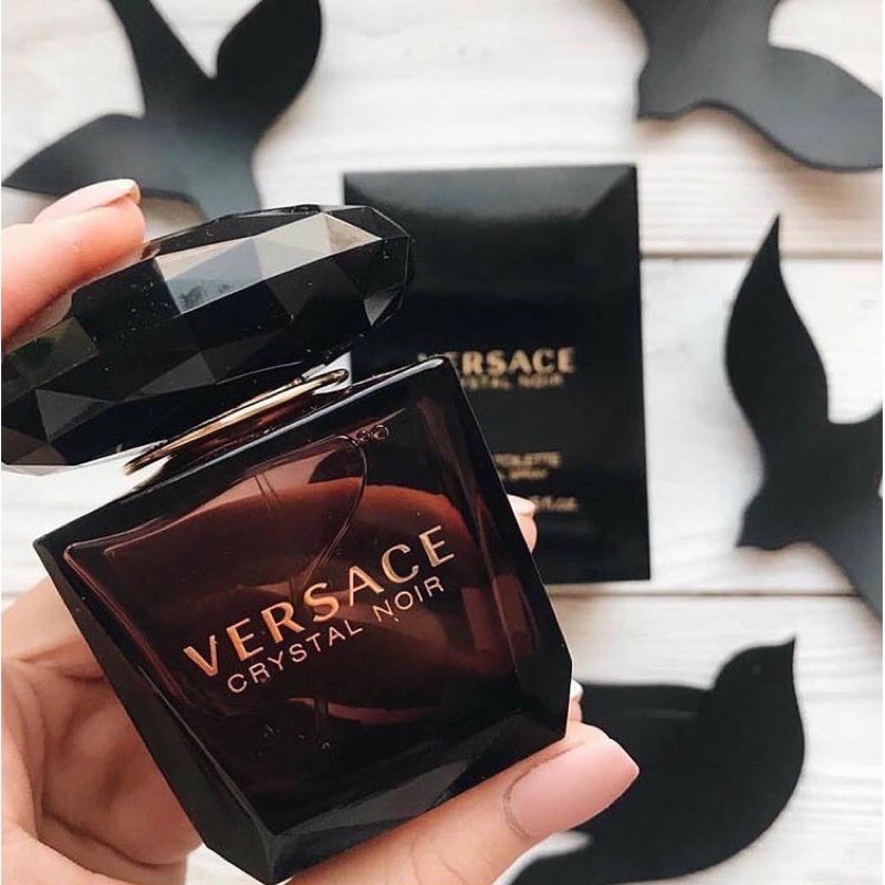 Nước hoa Versace Crystal Noir Eau De Toilette
