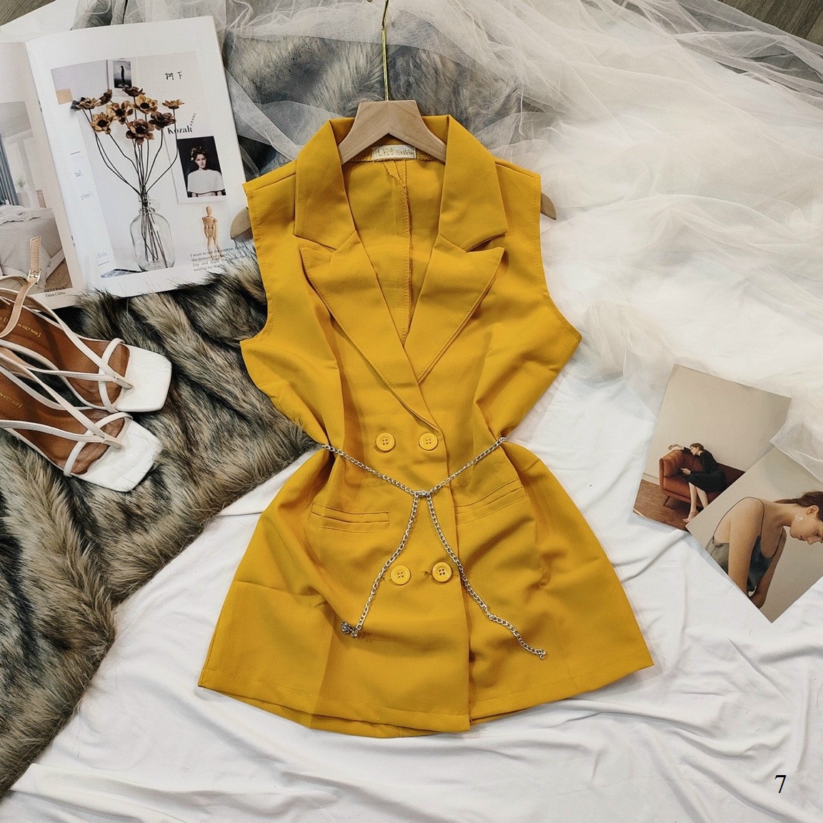 [HCM]Áo vest nữ cộc tay form dài giấu quần sang chảnh 7 kèm dây xích thắt eo mặc được nhiều kiểu mặc đi chơi hoặc công sở đều đẹp blazer đen nude trắng trơn basic dáng suông rộng vừa