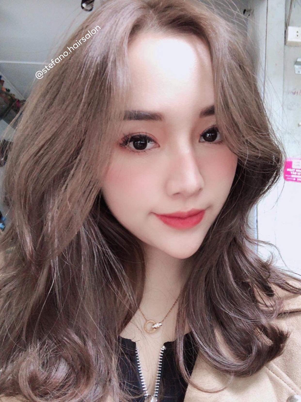 Tự nhuộm tóc màu Nâu tây ánh khói tại nhà, hàng nội địa Việt Nam, không gây hư tổn cho tóc (Trọn bộ tặng gang tay, trợ nhuộm)