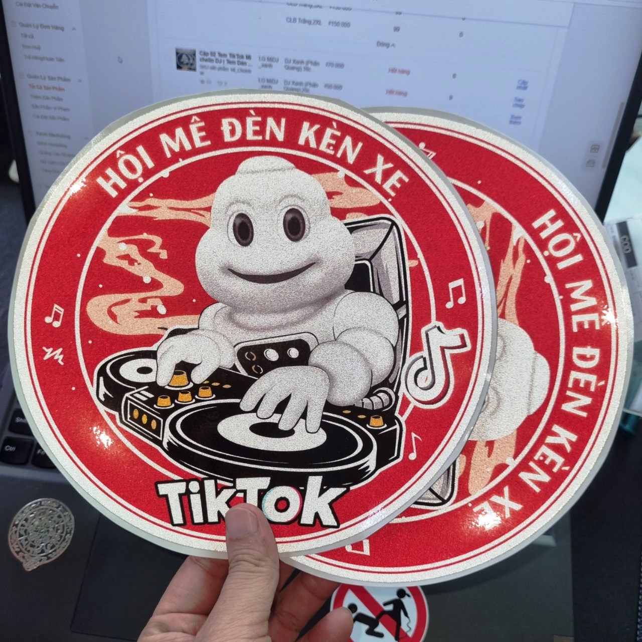 Tem Michelin Man dán trang trí xe | Logo Búp bê Tik Tok Michelin Hà Nội Phố Xe Tải