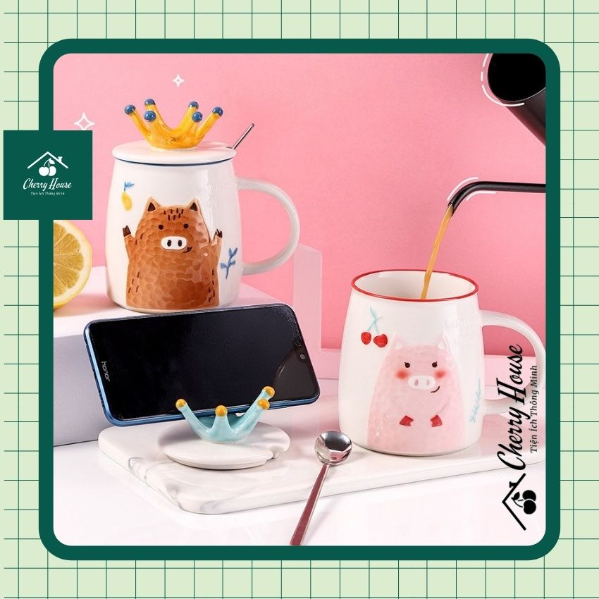 [FreeShip]Ly sứ cao cấp có nắp và muỗng hình heo cute CHERRYHOUSE CHLH02, Cốc sứ có nắp và thìa, thiết kế giá đỡ điện thoại, hoạ tiết heo Piggy vương miệng, thể tích 420mL, chất liệu gốm sứ cao cấp an toàn sức khỏe