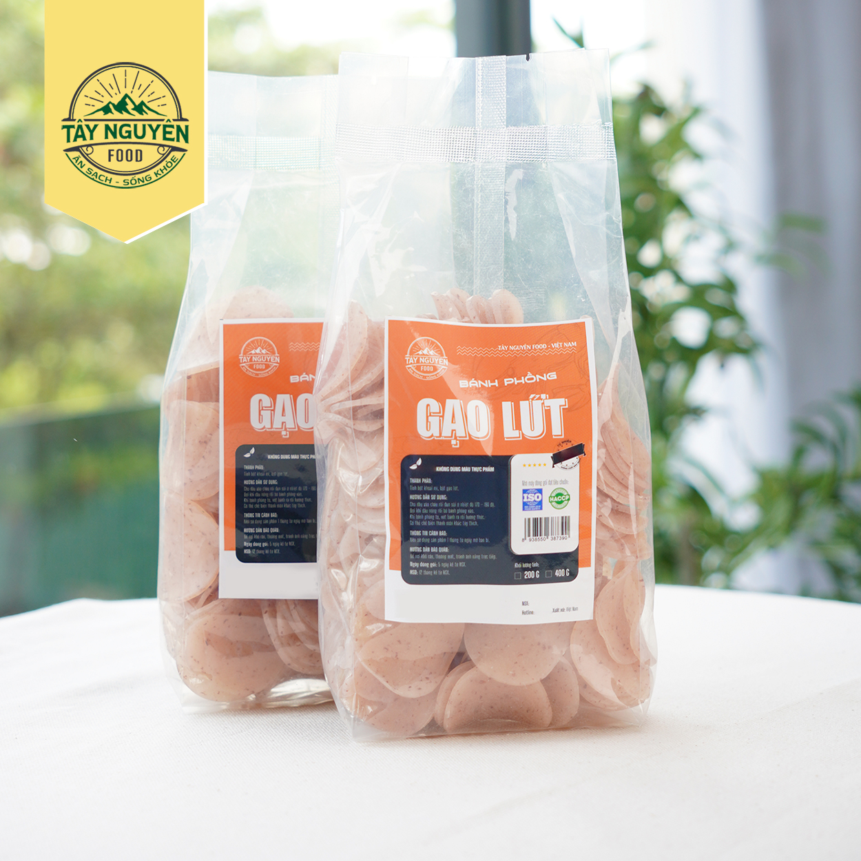 Combo 1 bịch Bánh phồng rau củ 400g và 1 bịch Bánh phồng gạo lứt 400g Tây Nguyên Food - Việt Nam