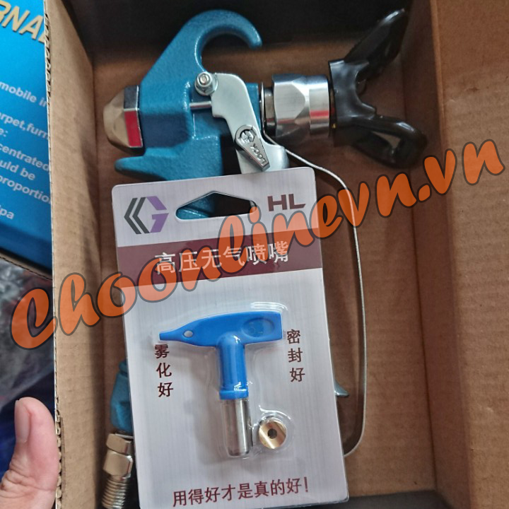Súng phun sơn nước công nghiệp đi kèm mỏ vịt và béc phun