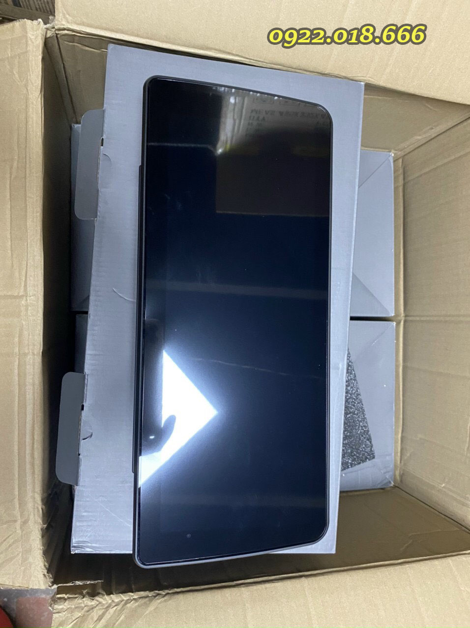 Màn hình dvd android ô tô - màn hình lớn 12,3 inch - lắp cho các dòng xe - cấu hình khủng - giá tốt