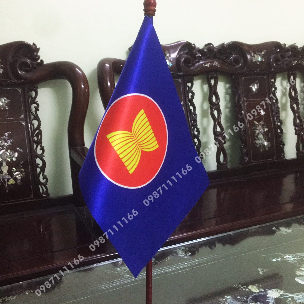 Cờ Để Bàn Làm Việc Đế gỗ cắm 1 cờ ASean Chất liệu vải phi bóng in chuyển nhiệt