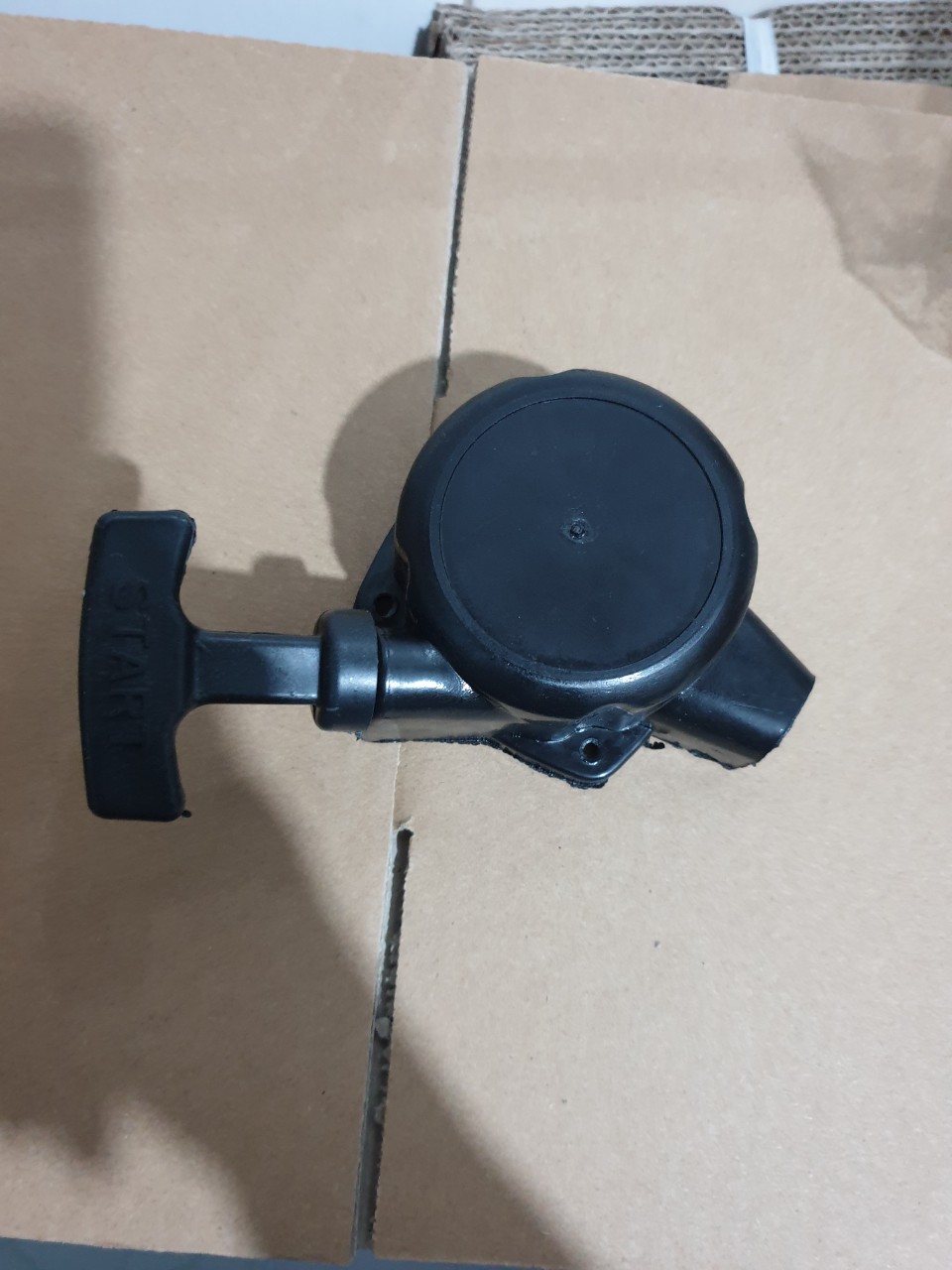 [HCM]BỘ CHỤP GIẬT( KHỞI ĐỘNG) MÁY CẮT CỎ 260 .4 ỐC - 4 CHẤU