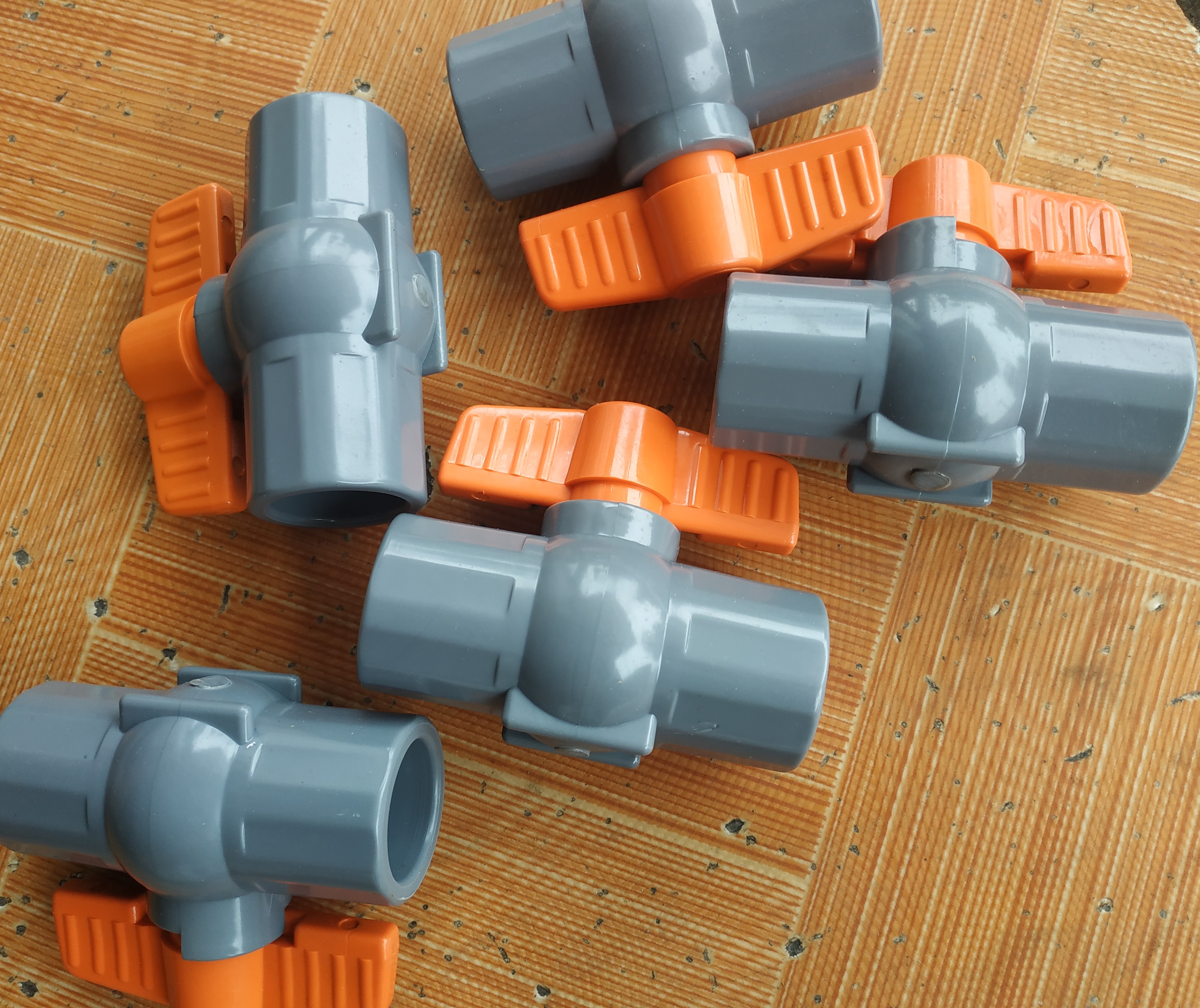 24 chiếc van cam 21