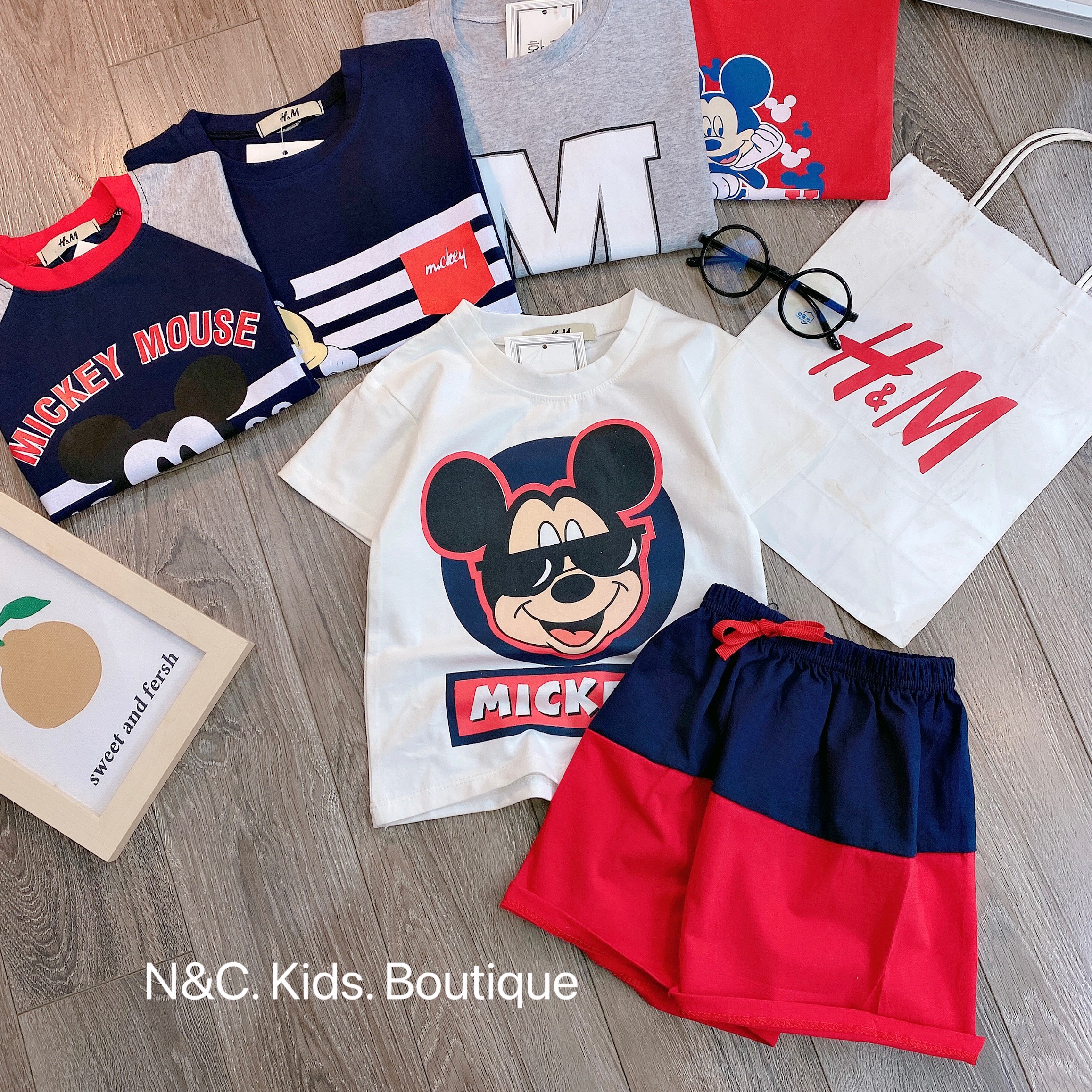 Bộ quần áo cotton cộc tay cho bé trai, bé gái từ 8-18kg- Bộ quần áo Micky cho bé trai, bé gái Kidbabyonline K120