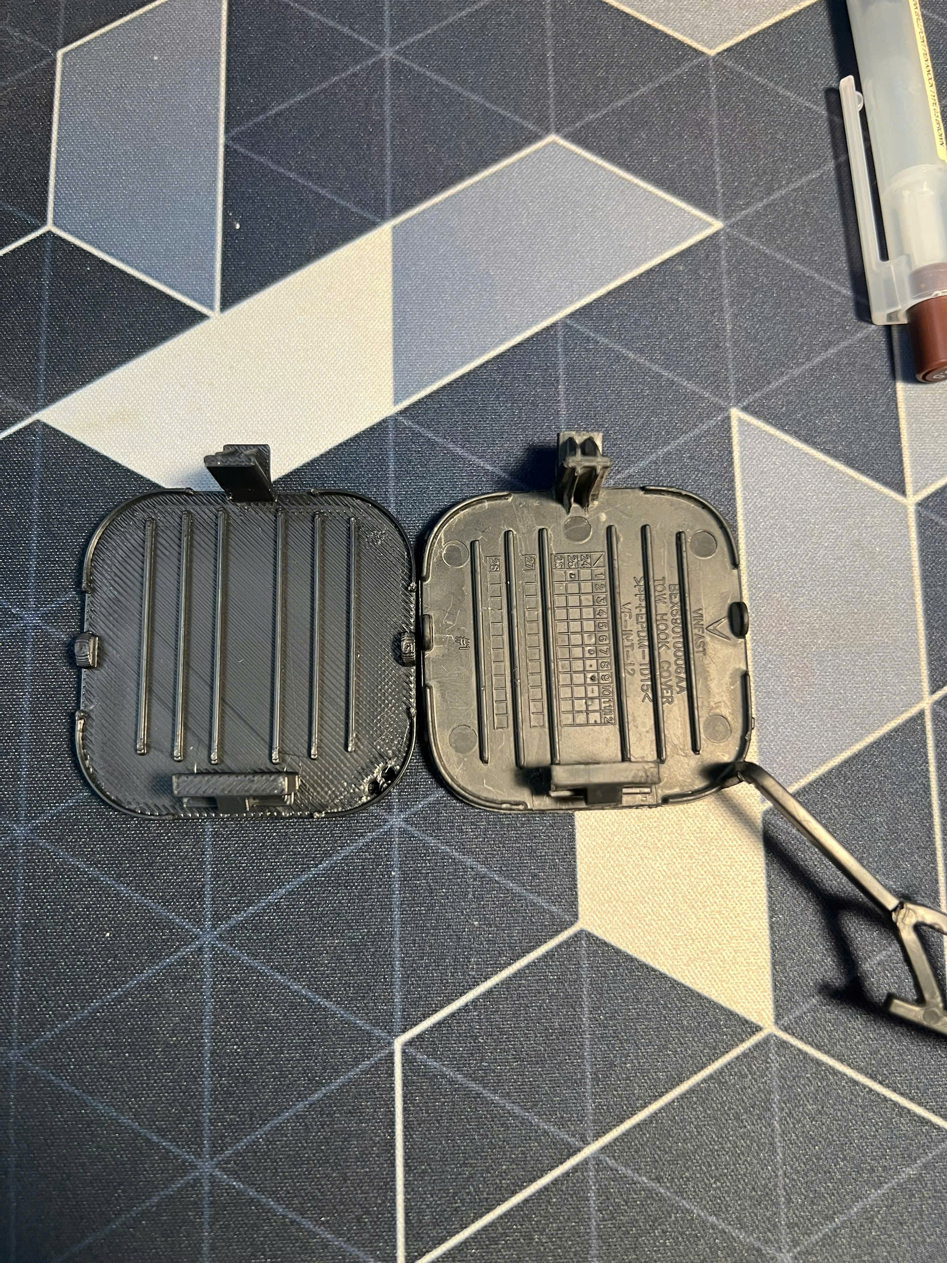 Vf3 Towing Hook Cover - Front Bumper Rescue Towing Cover Giá 40,000 Đồng*Miễn phí vận chuyển