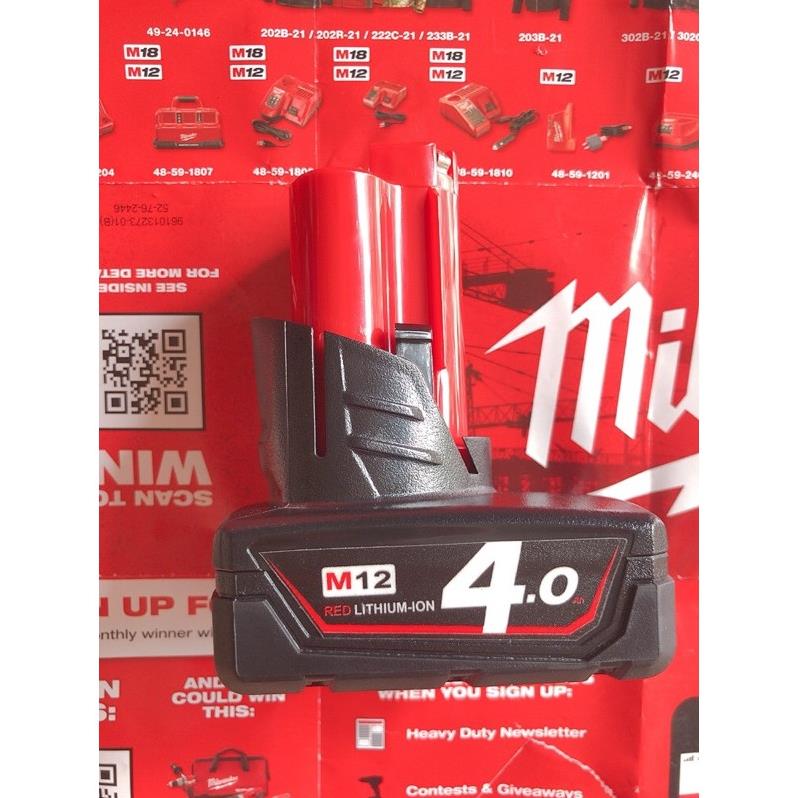 Shop linh kien thu duc _ Pin đóng mới Milwaukee M12 4.0ah .nhận sạc zin