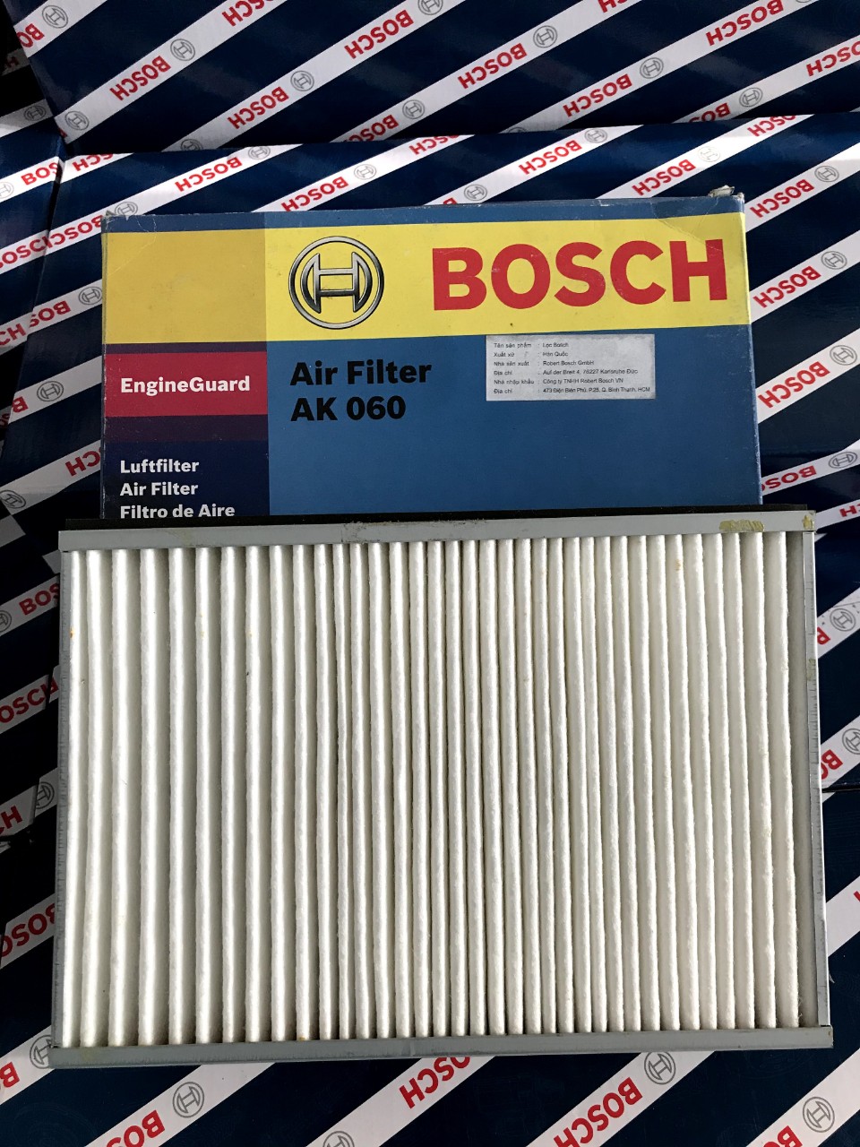 Lọc Gió Bosch AK060 - Kia - Carnival / Sedona 2.5 , 2.9 , 3.5