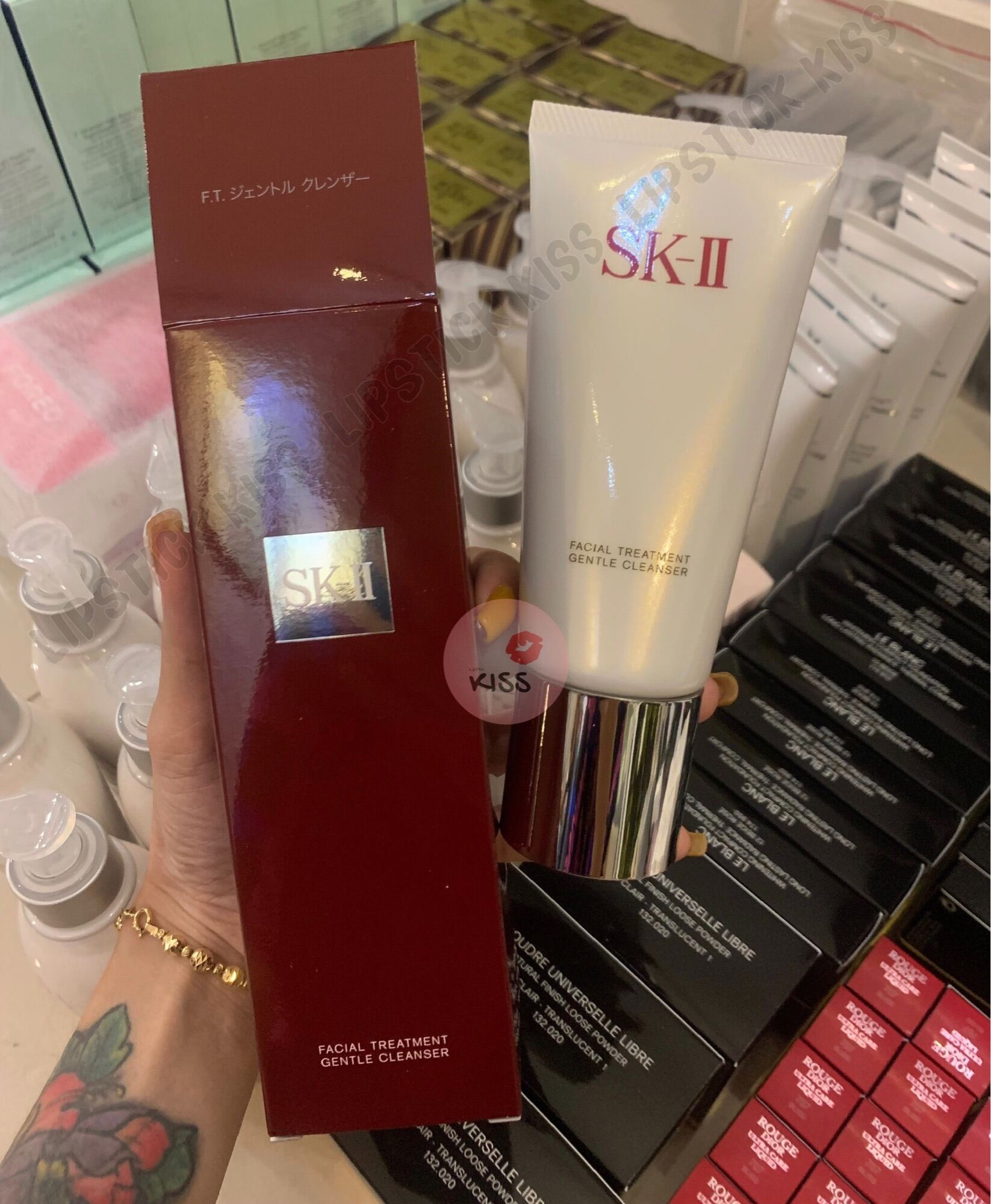 - Sữa rửa mặt Skii 120g - Kiss cosmetics