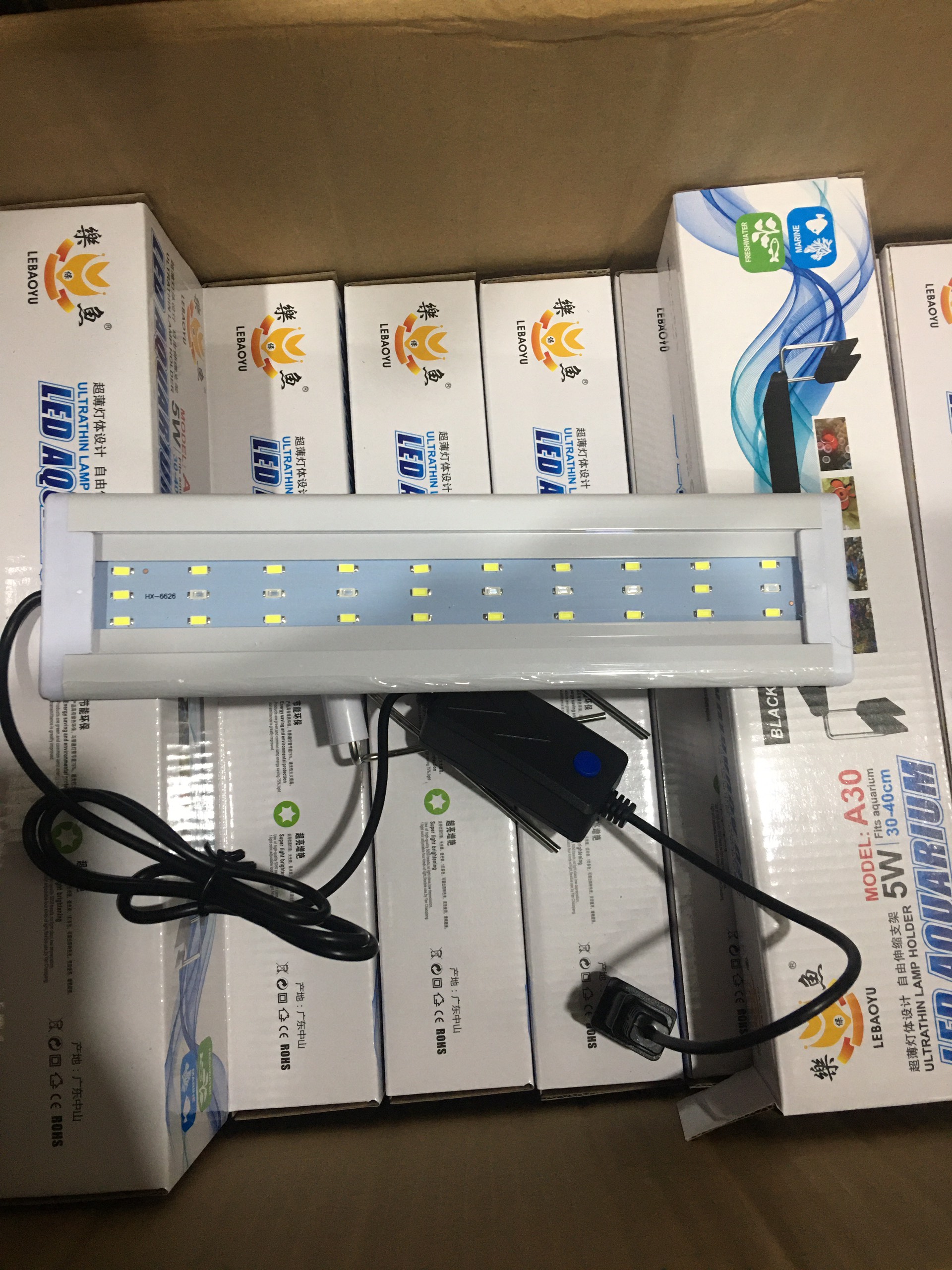 Đèn bể cá,bể thủy sinh 3 chế đọ màu lebaoyu đủ kích thước từ 20-90cm.