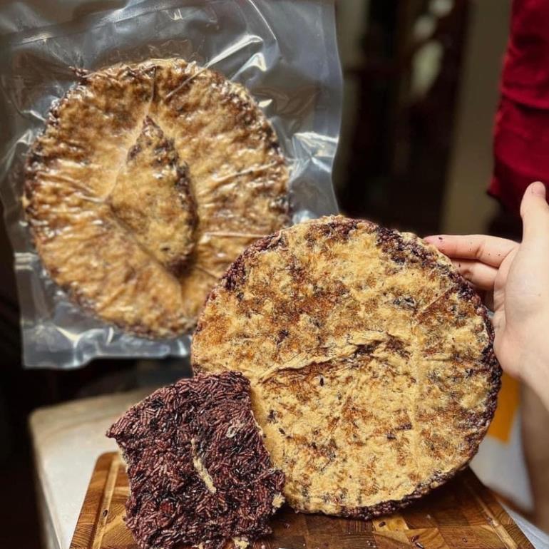 Cơm cháy gạo lứt đáy nồi siêu chà bông thơm ngon 500gr