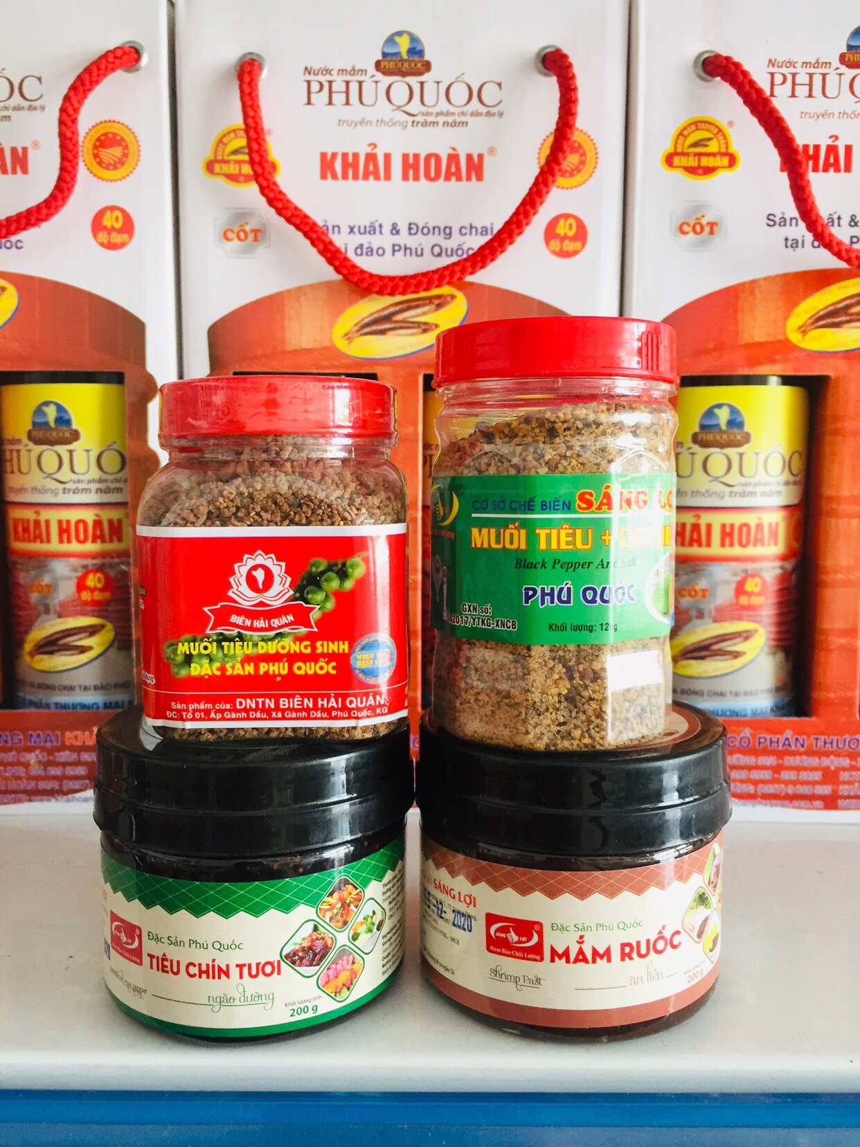 Combo 4 hũ (mắm ruốc + tiêu ngào đường + muối tiêu chanh + muối tiêu dưỡng sinh)