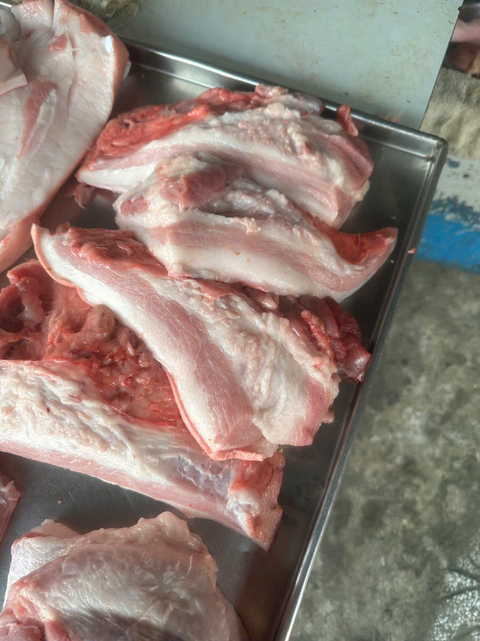 Nọng heo tươi cấp tươi - khay 1kg (giao hoả tốc)