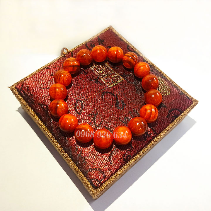Vòng phong thủy, vòng đeo tay gỗ Huyết Long 14 ly thấu quang sáng
