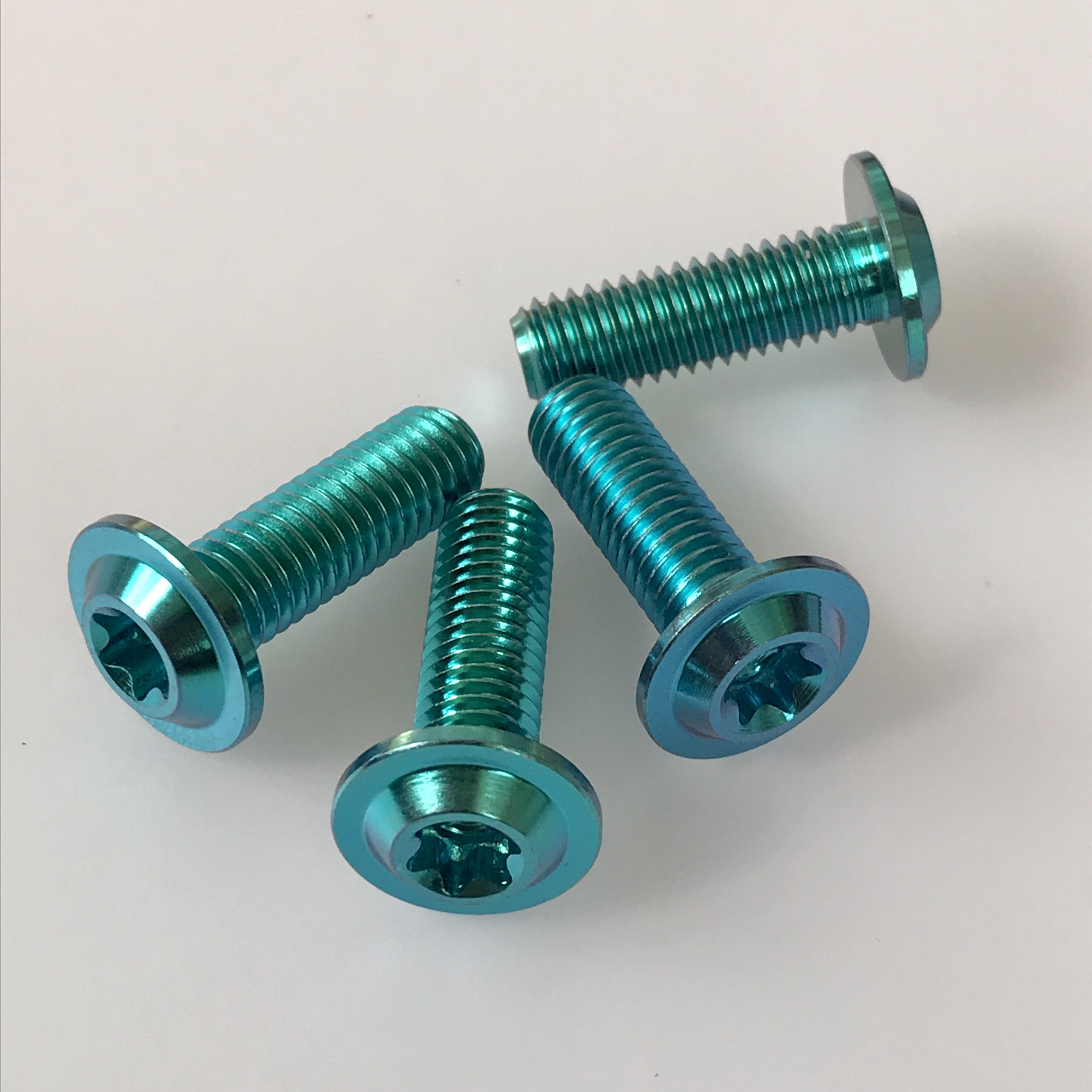 COMBO 4 Ốc titan gr5 8ly2 lục bảo gắn đĩa dùng cho xe EXCITER WINNER SIRIUS WAVE...và dòng xe khác, ONE RACING