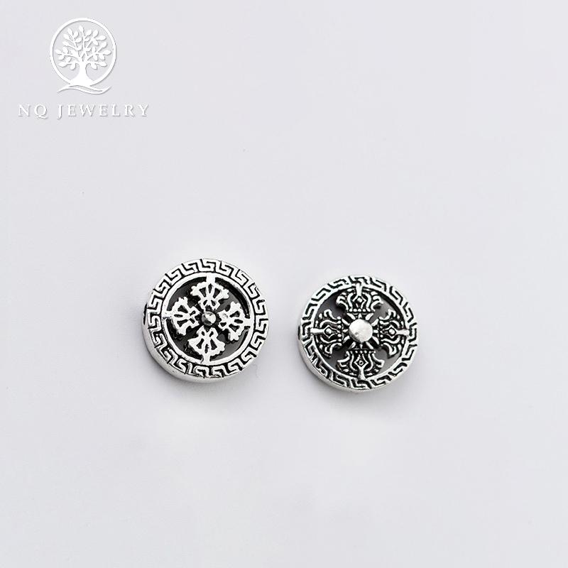 [HCM]Charm bạc tròn họa tiết bánh xe pháp luân  xỏ ngang 5x14x14mm - NQ Jewelry