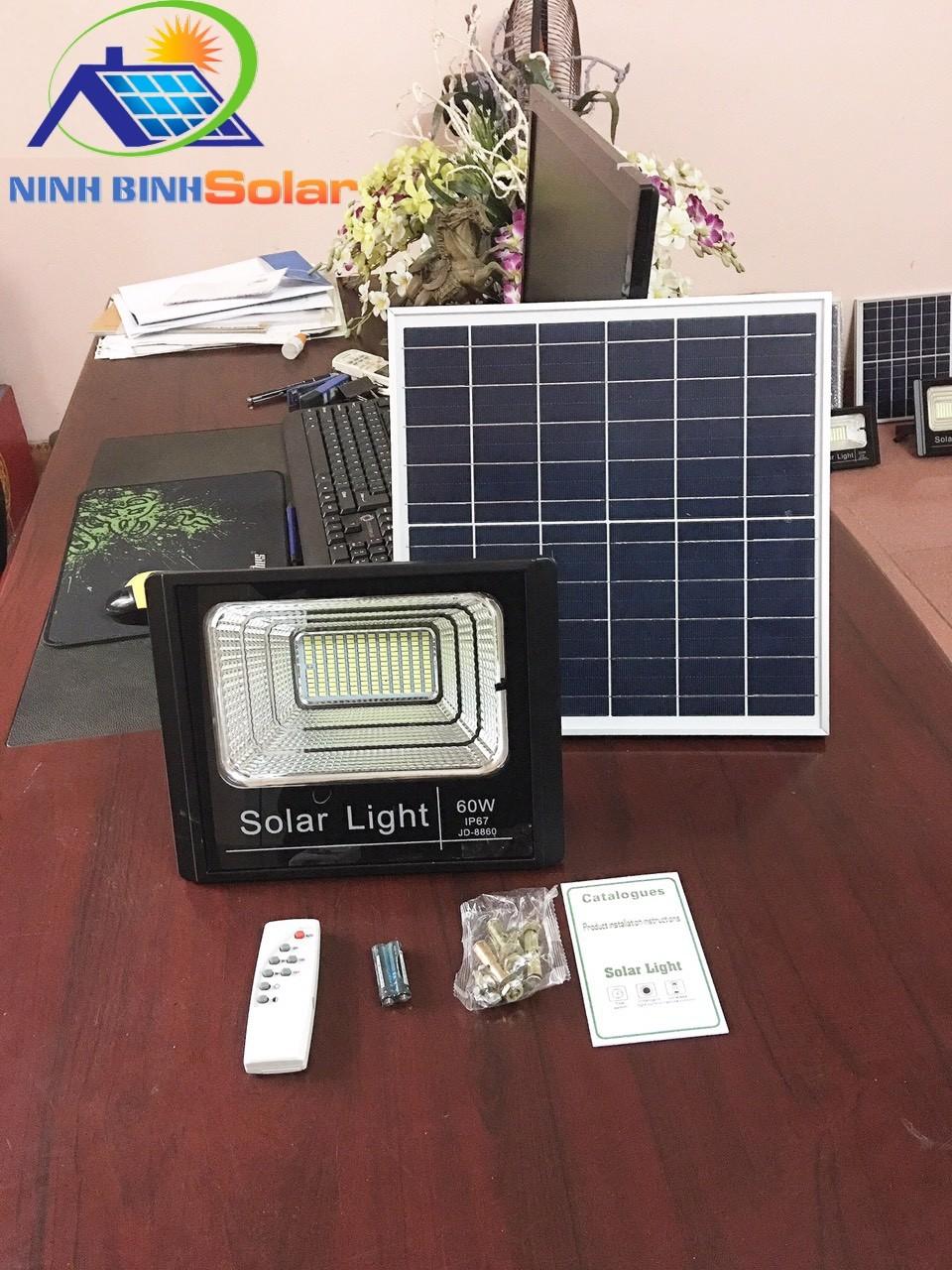 Đèn Pha Led Năng Lượng Mặt Trời 40W JD8840L Chính Hãng Jindian Cam Kết BH 3 Năm