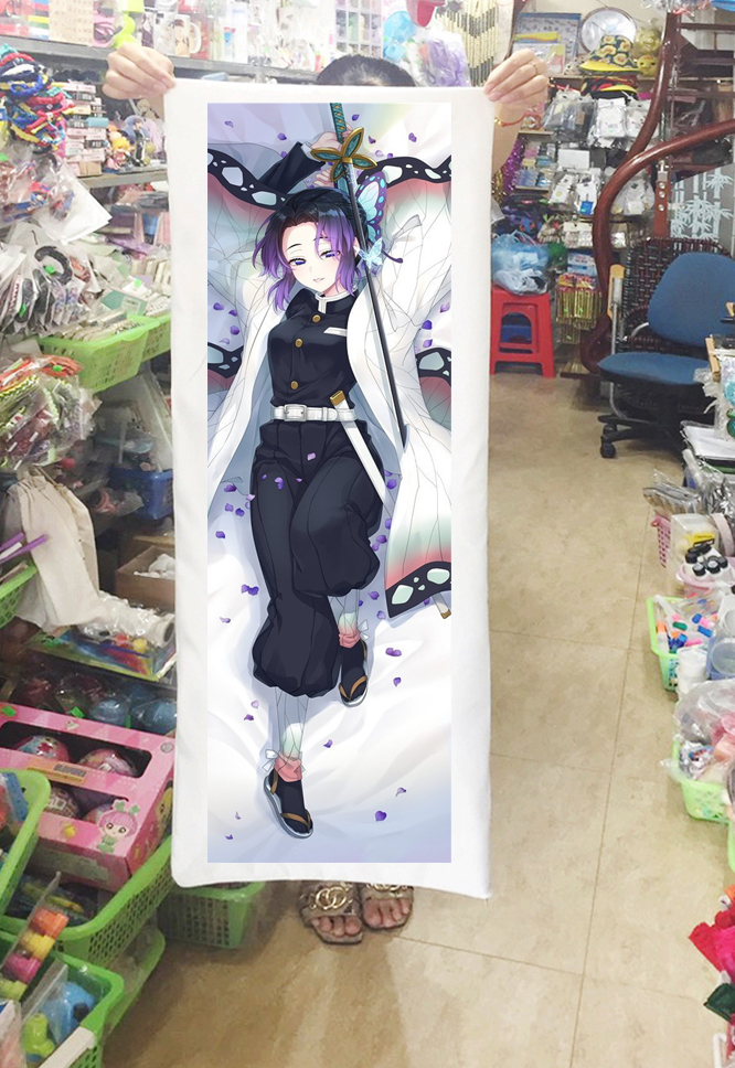 Gối ôm dài Trùng trụ Kochou Shinobu kimetsu no yaiba Thanh gươm diệt quỷ M1 tặng 1 huy hiệu