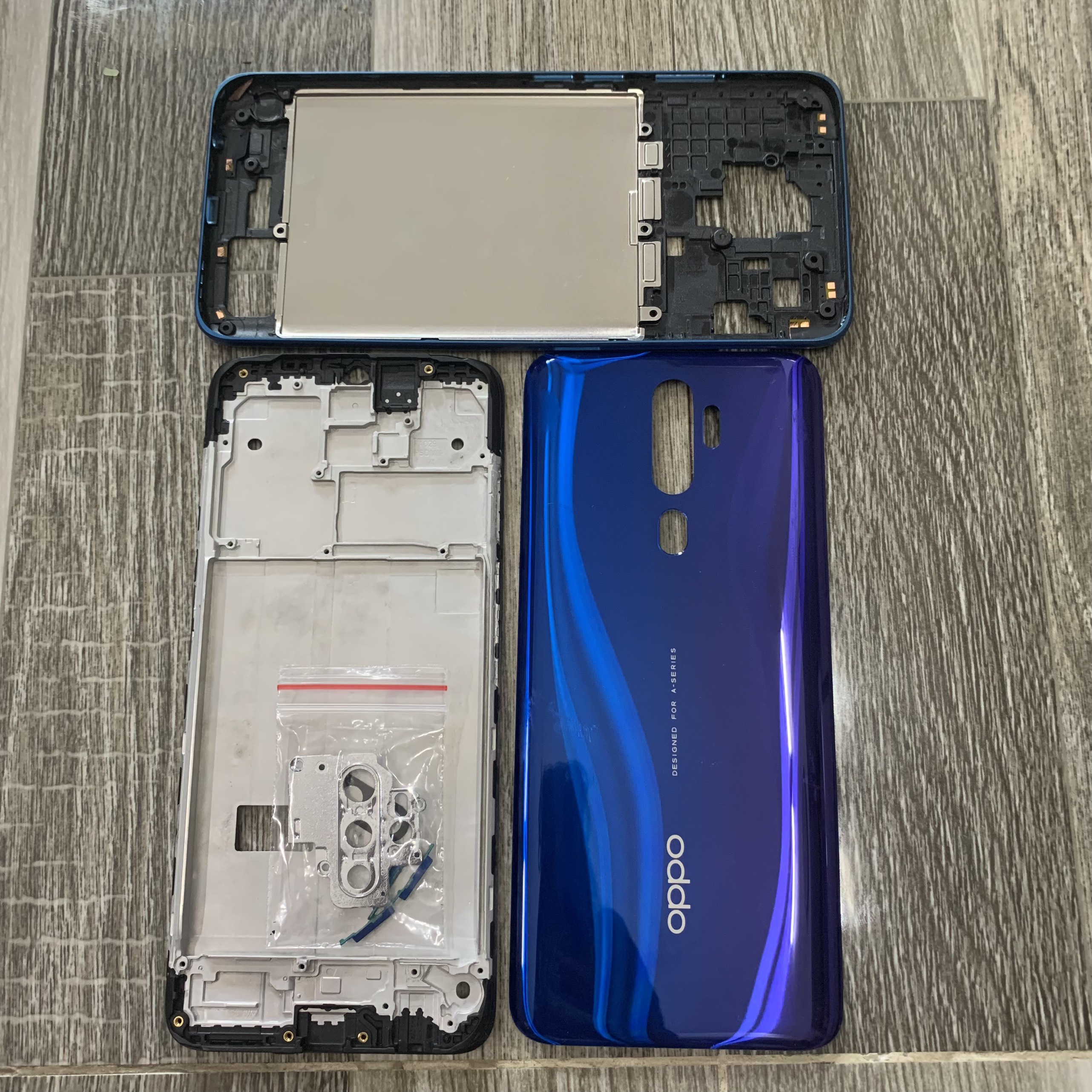 Vỏ bộ điện thoại oppo a9,a5có khèm cả khe sim