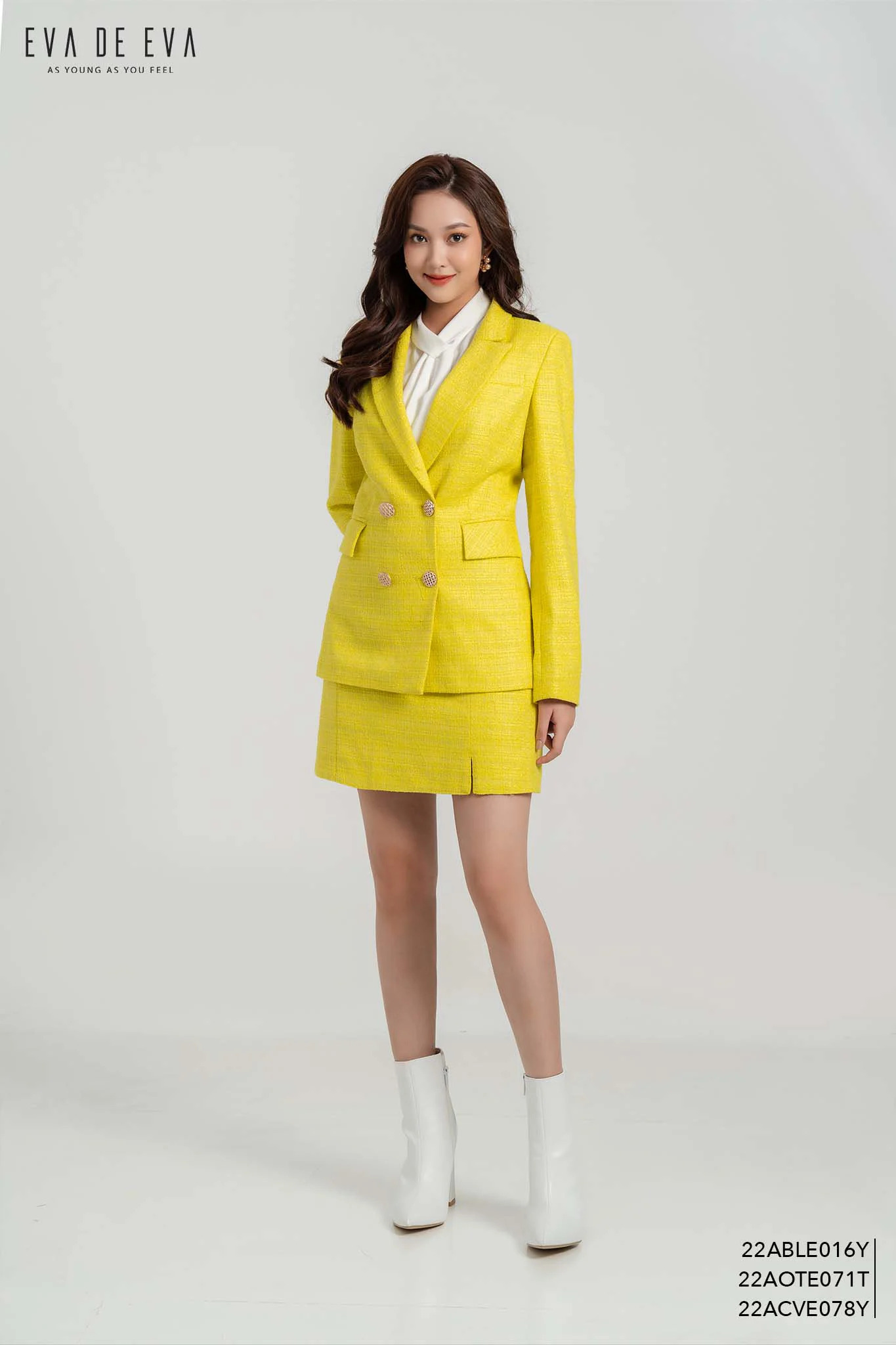 Chân váy mini dáng a nắp túi xẻ cạnh eva de eva 22acve078y