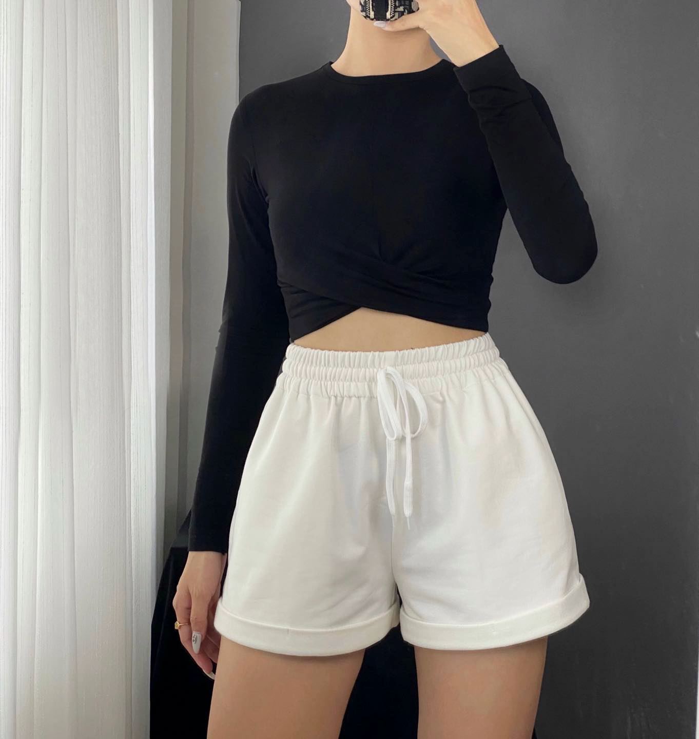 Kasy shop | áo thun tay dài xoắn eo croptop| thời trang thiết kế