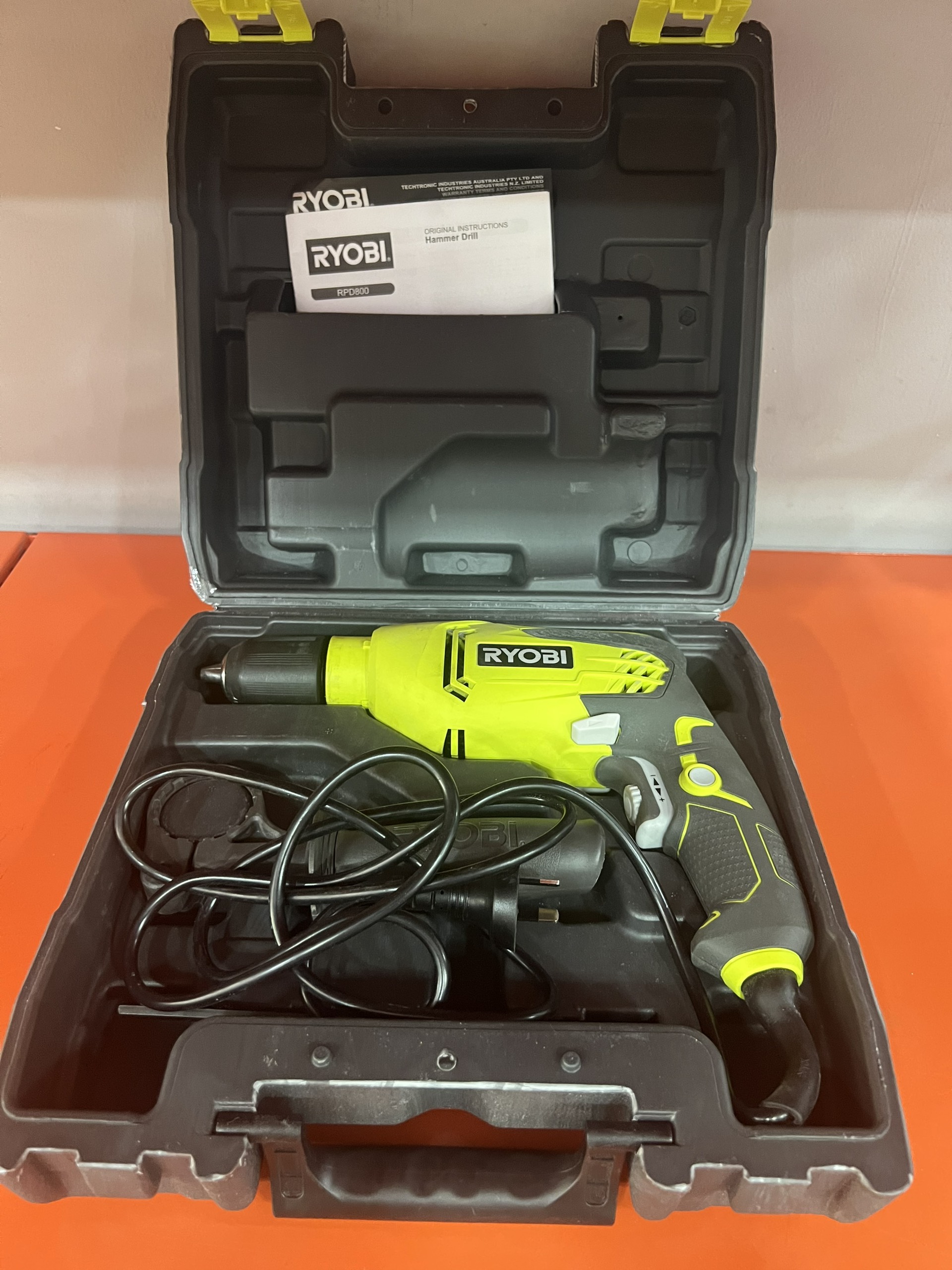 Máy khoan búa điện 800w ryobi rpd800-k- 95% bảo hành 3 tháng