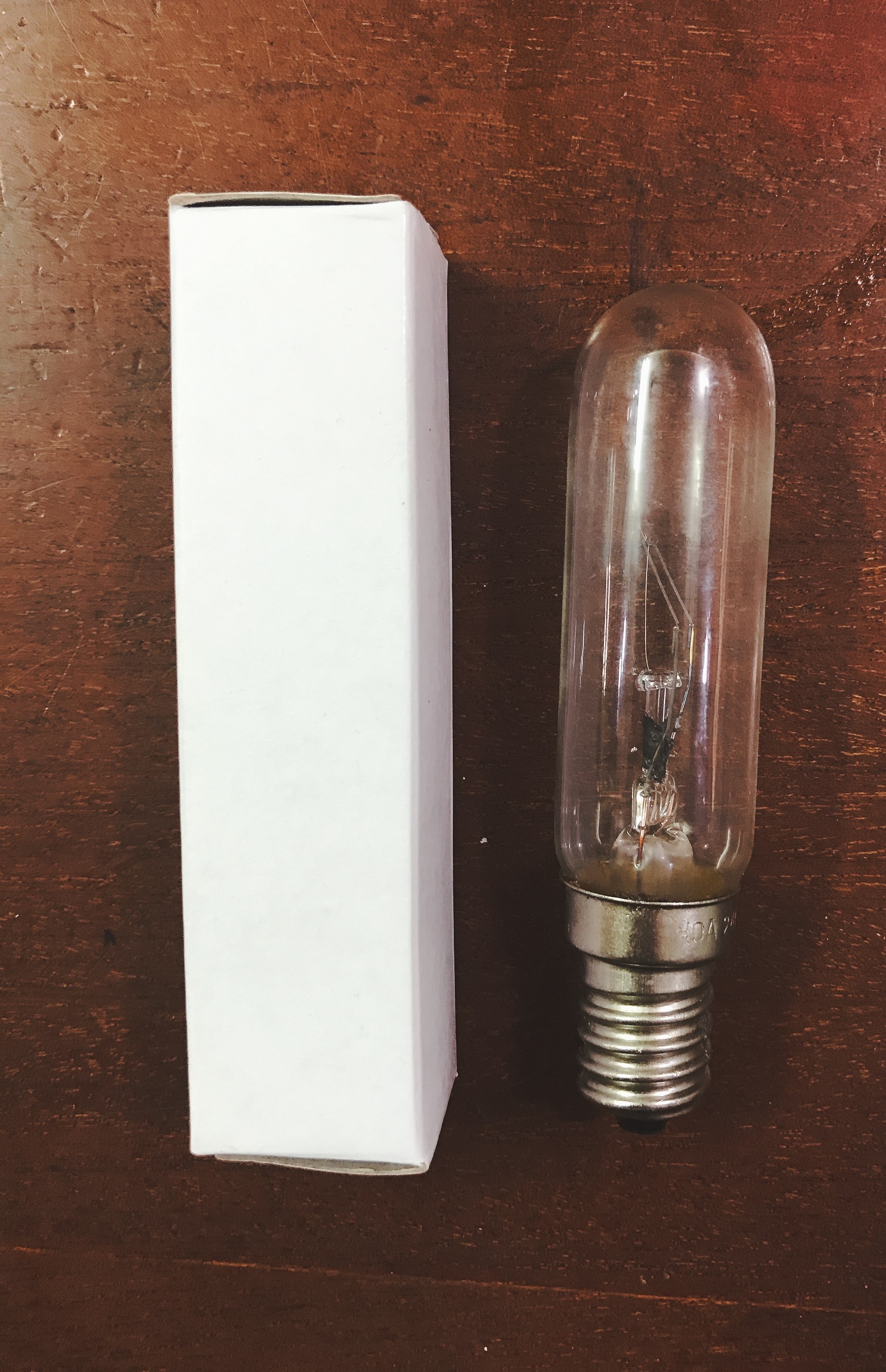 Bóng Đèn Trong Máy Hút Mùi