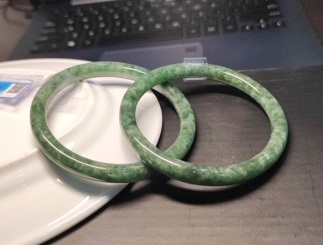 [HCM]Vòng cẩm thạch size 59mm, lam ngọc dầu hoa bay siêu đẹp, đã kiểm định PNJ, ảnh thực tế - Xưởng buôn đá phong thủy Huỳnh Đào