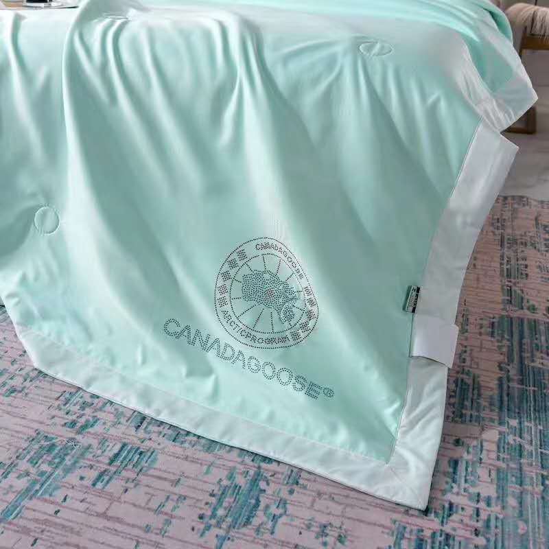 Chăn lụa tơ tằm Hè - Thu CANADA cao cấp hàng loại 1, Sợi tơ thiên nhiên không hóa chất, đảm bảo chăn có độ mềm, mịn, mát