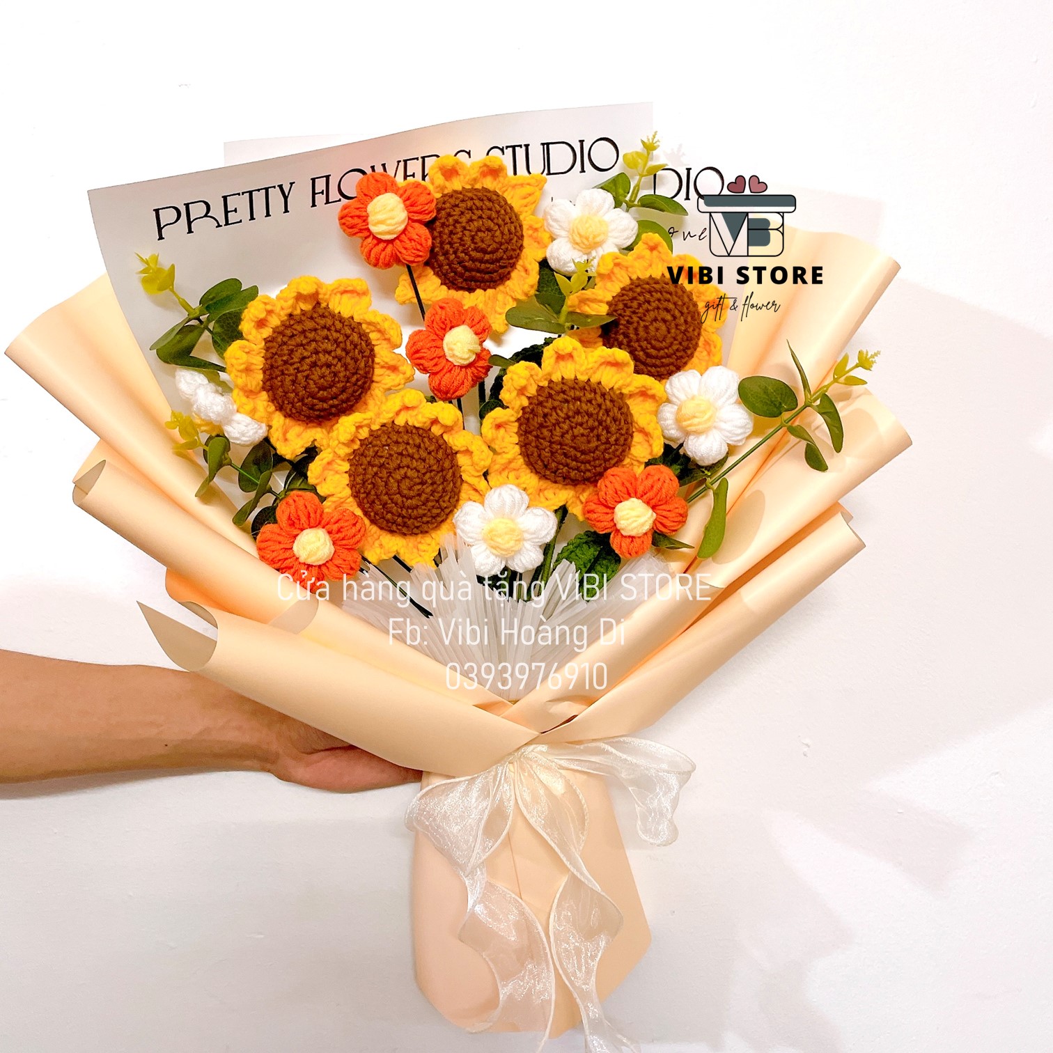 Bó hoa 5 bông hướng dương len mix hoa nhí 5 cánh