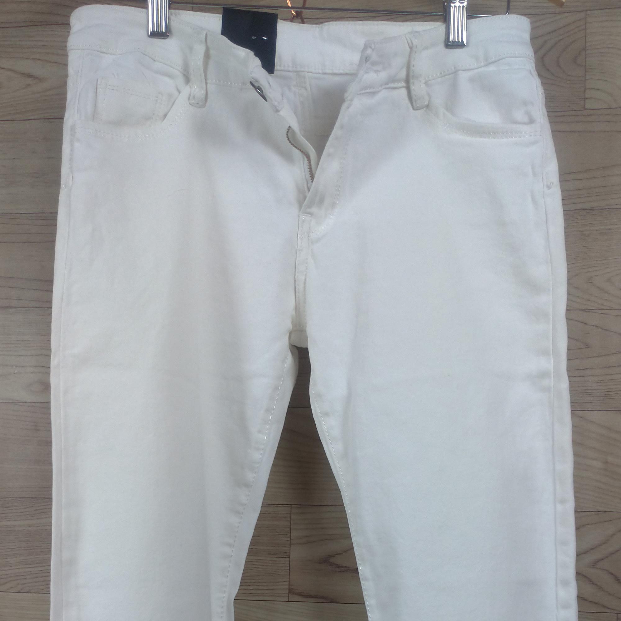 Quần jean nam dài màu trắng trơn ống suông QJNAM303