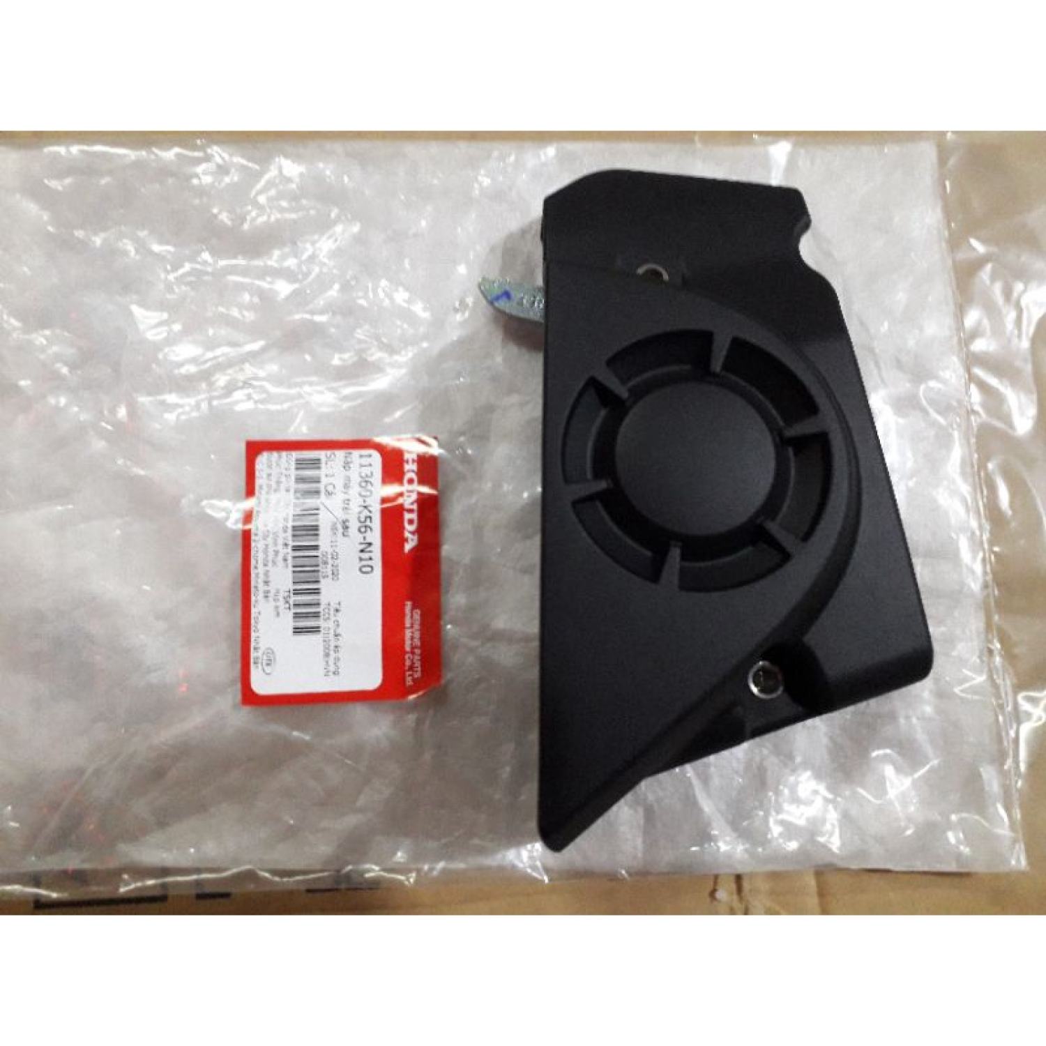 Nắp che nhông trước winner zin new 100%