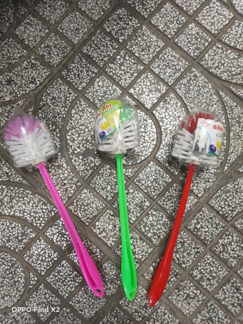 [HCM]Cây chà toilet tròn loại tốt