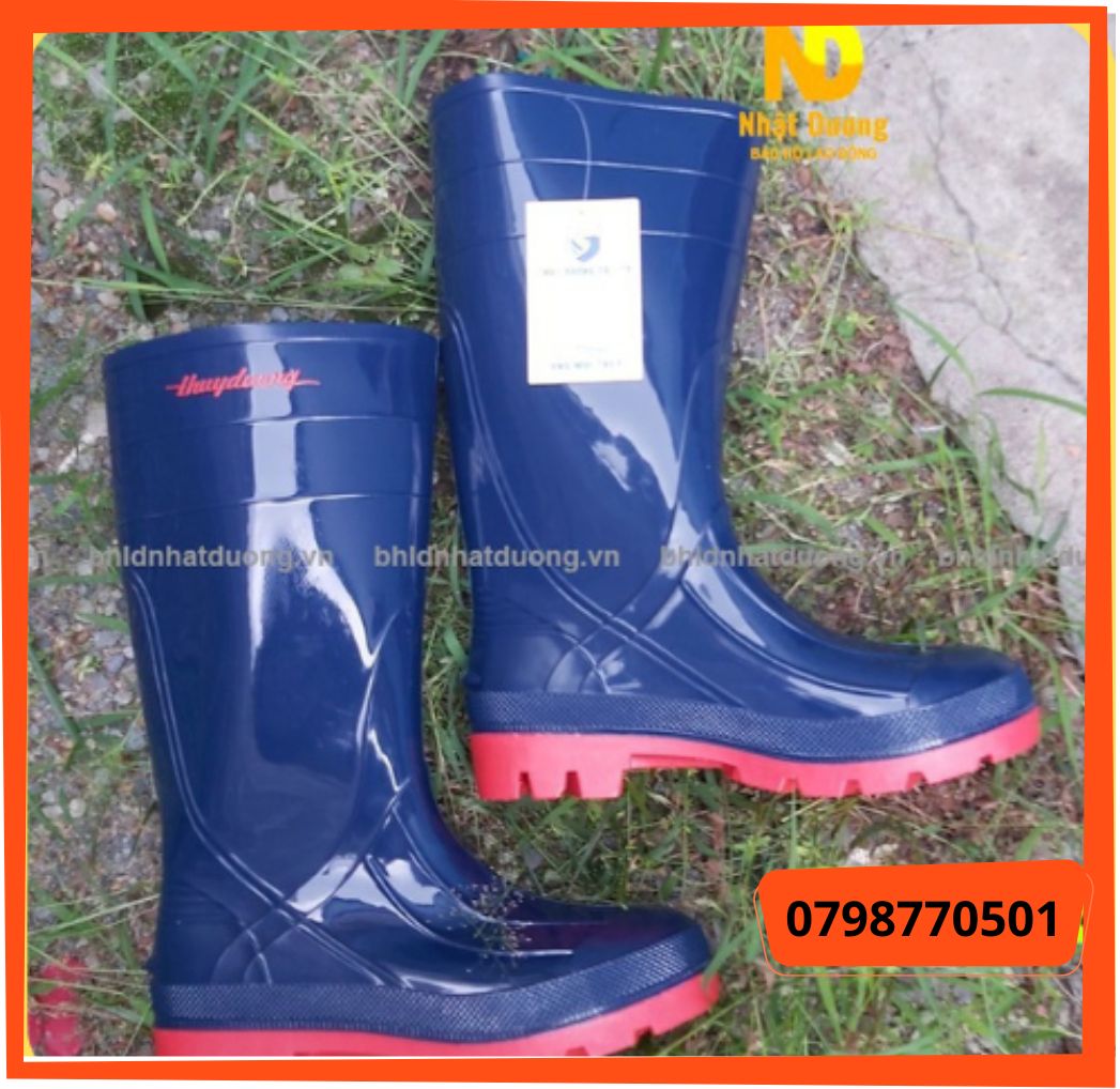Ủng bảo hộ lao động đế thép mũi thép, ủng nhựa chống đinh, chống dập ngón.
