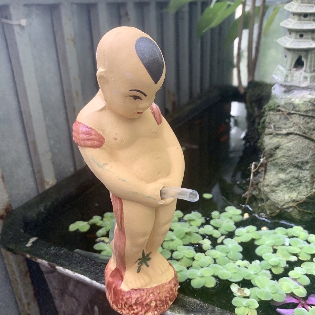 [HCM]CẬU BÉ TÈ GẮN SỦI HỒ CÁ LOẠI GỐM/ĐẤT NUNG