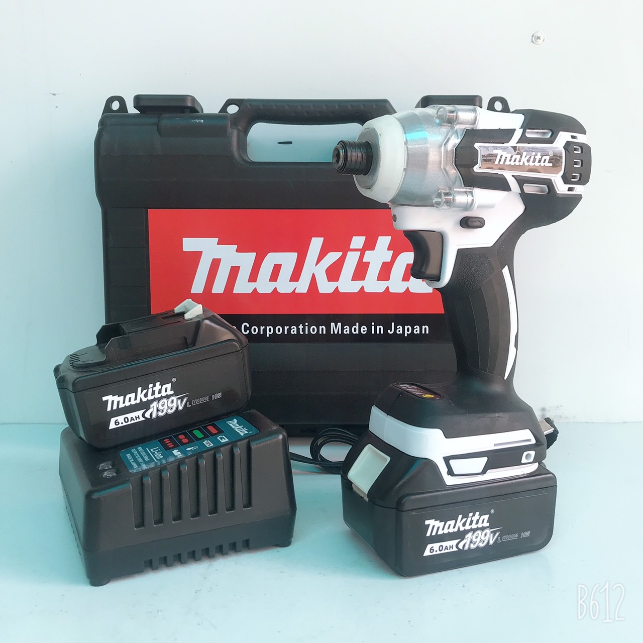 Máy chuyên vít dùng pin Makita 199V Động cơ Không chổi than - Kèm 2 pin