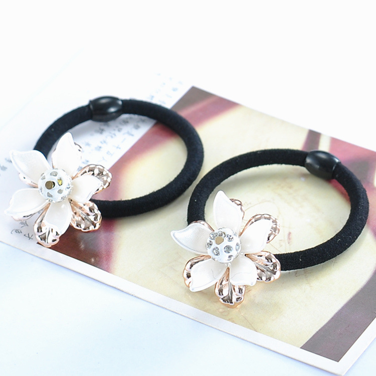 BỘ 2 DÂY BUỘC TÓC ĐÍNH ĐÁ HÌNH HOA [ Cột tóc nữ #Cột tóc hoa rơi#Cột tóc đẹp #Buộc tóc hoa cúc #Buộc tóc dễ thương #Buộc tóc nữ cute #Chun buộc tóc #thun buộc tóc #dây thun cột tóc]