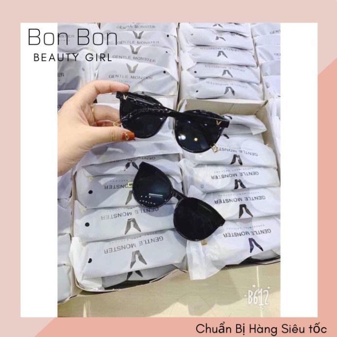 Kính chữ v - kính v tây đen thời trang sang chảnh hot trend tiktok 2021 - kính mát nữ