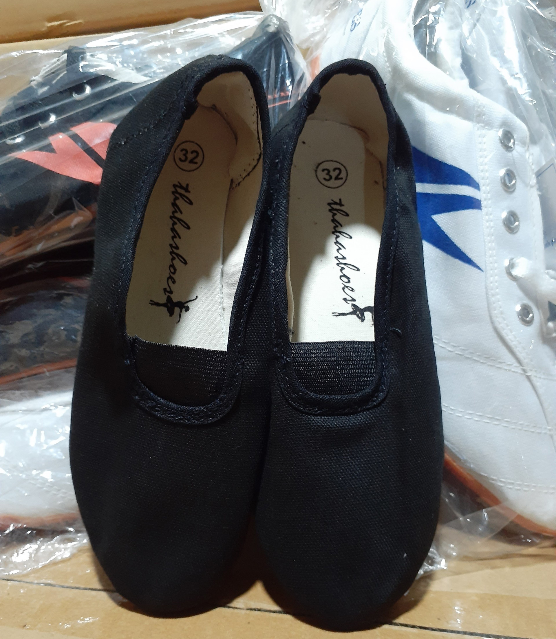 GIÀY MÚA - không giây có chun chinh hang