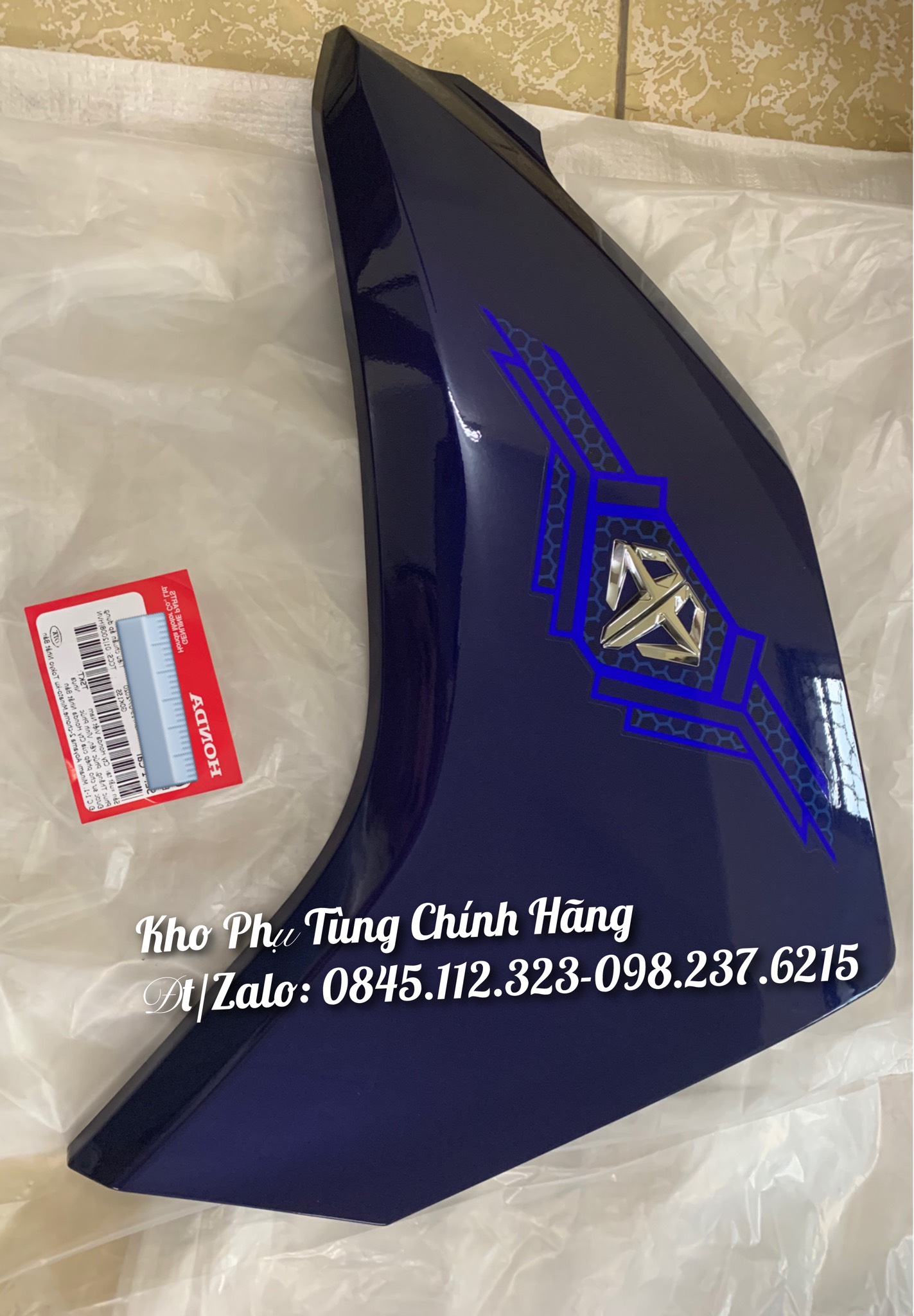 Bộ ốp yếm phải honda air blade 125cc đời 2017-2018
