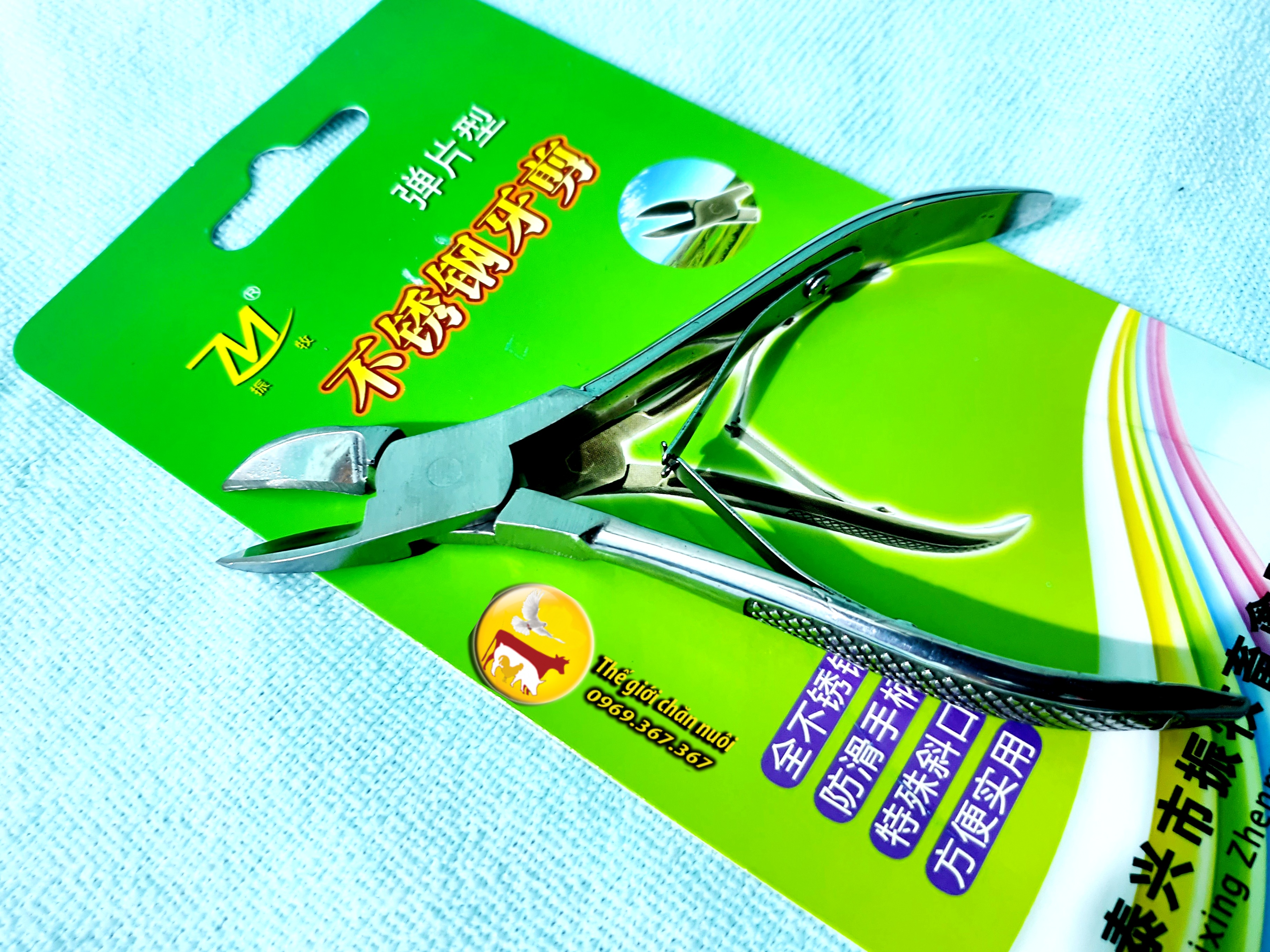 kìm bấm nanh heo