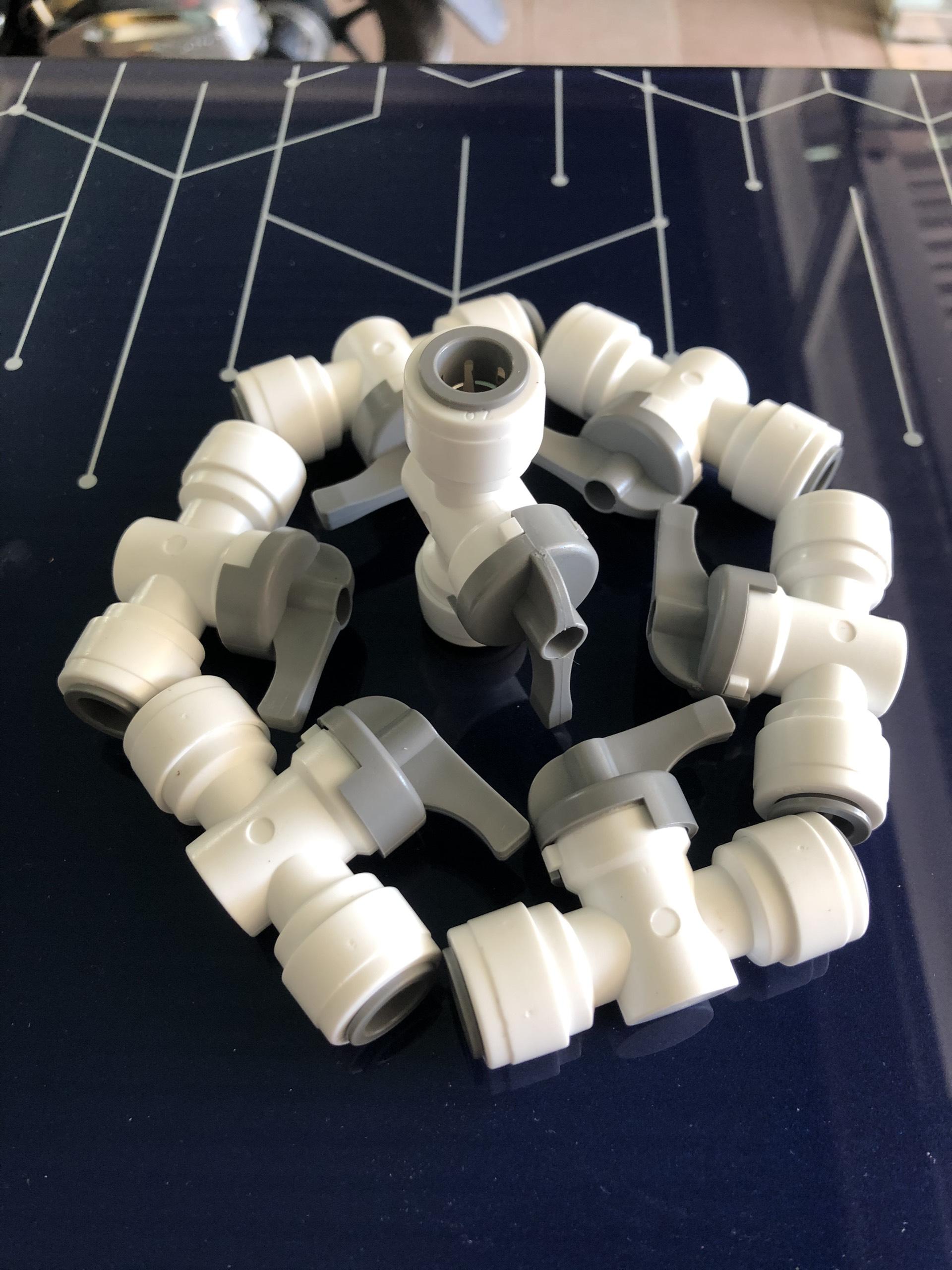 Van khóa nhựa (đầu gài 6ly, 10ly) - Đường vào máy lọc nước (1 van)