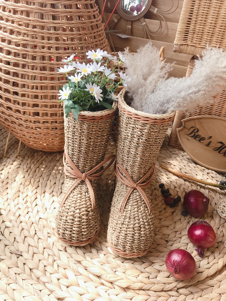 Giày mây trang trí decor phong cách vintage boho xinh xắn cho studio, ảnh thật