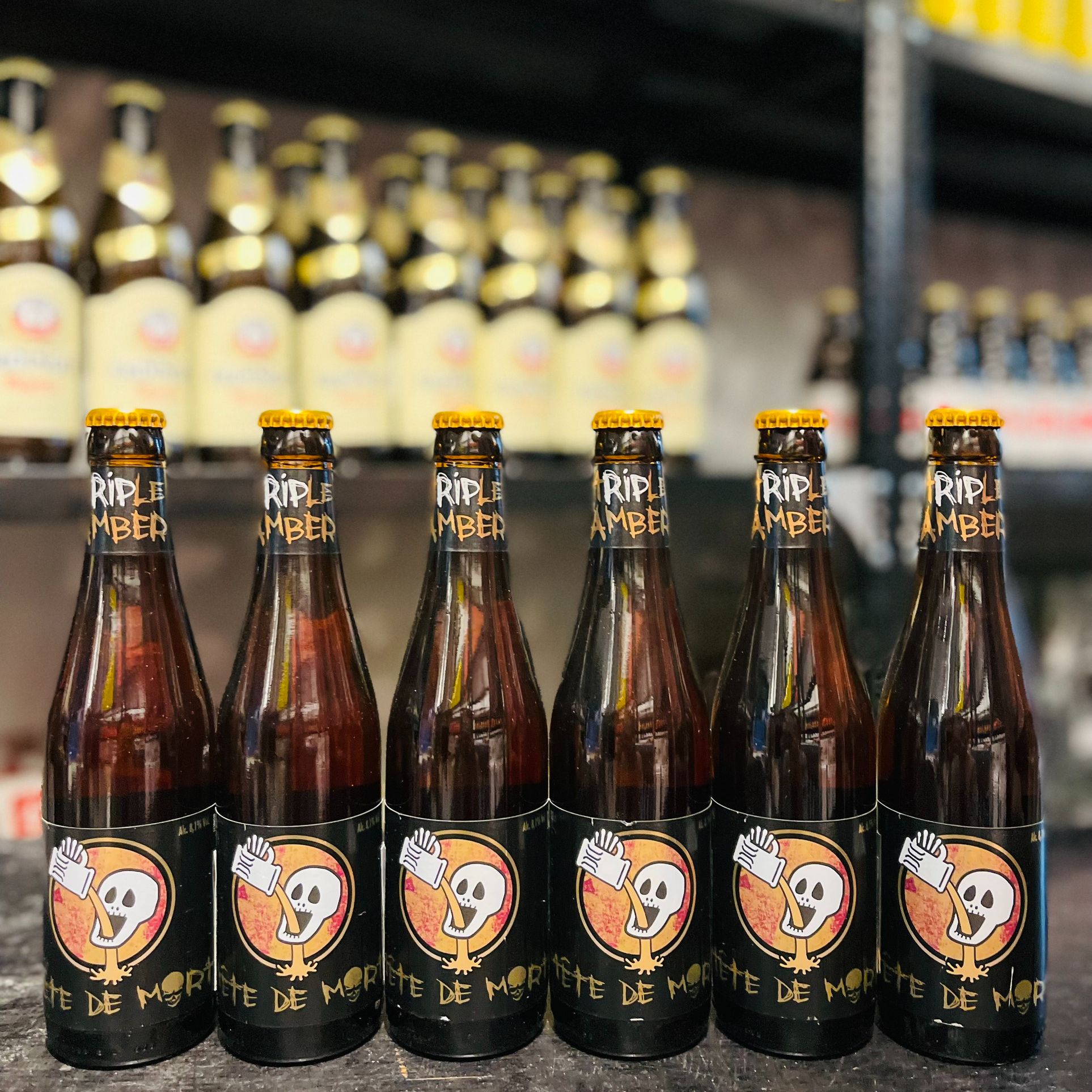 Bia bỉ tete de mort triple 8.1% - chai 330ml