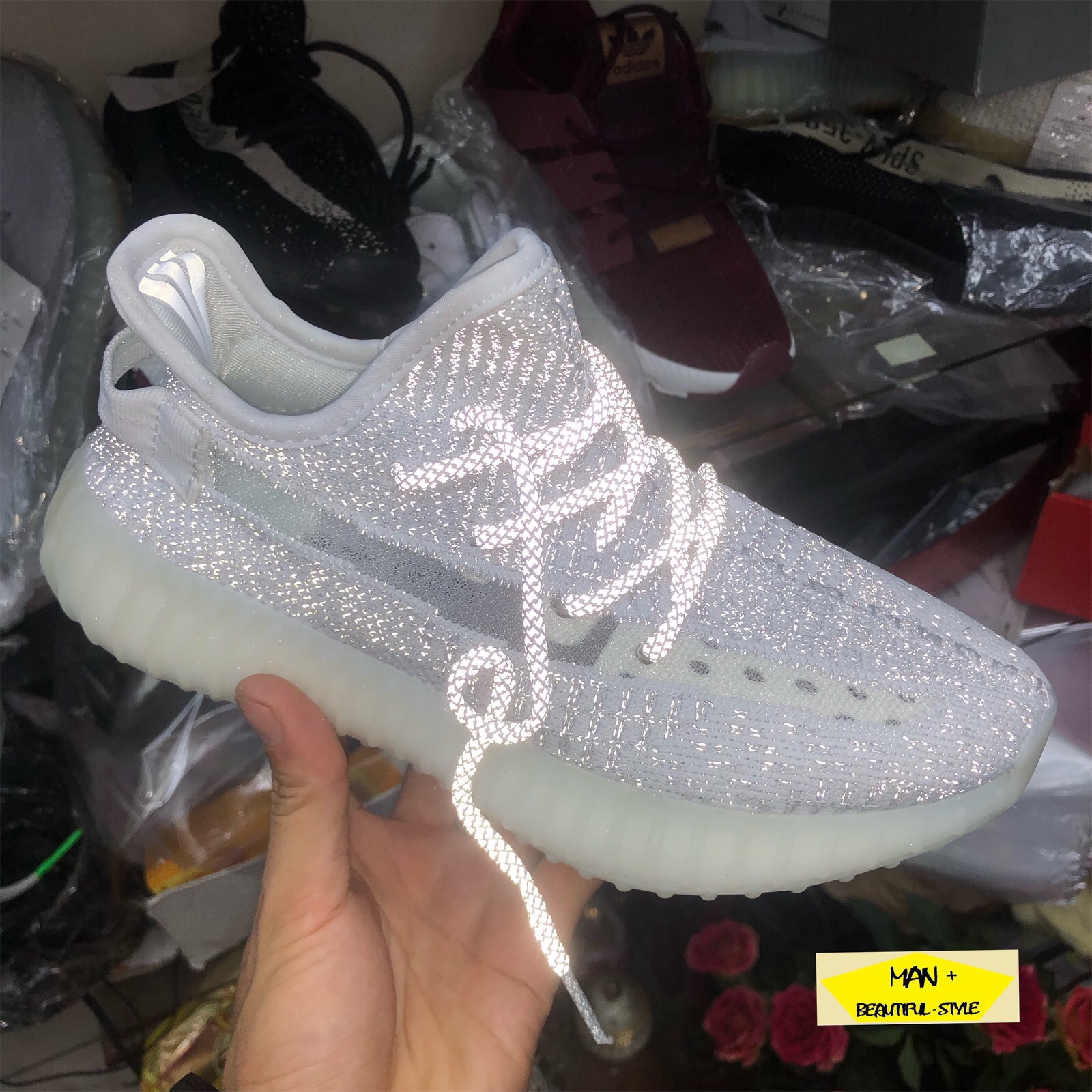 (GIÀY PHẢN QUANG RỰC SÁNG ÁNH ĐÈN) sneaker YEEZY BOOST 350 static trắng